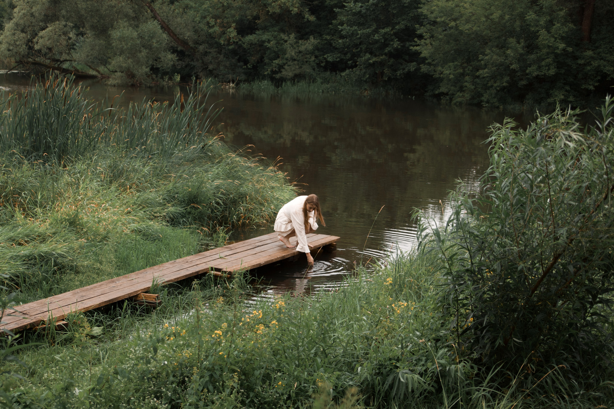 Настенька и река. Фотограф Ирина Воробьева