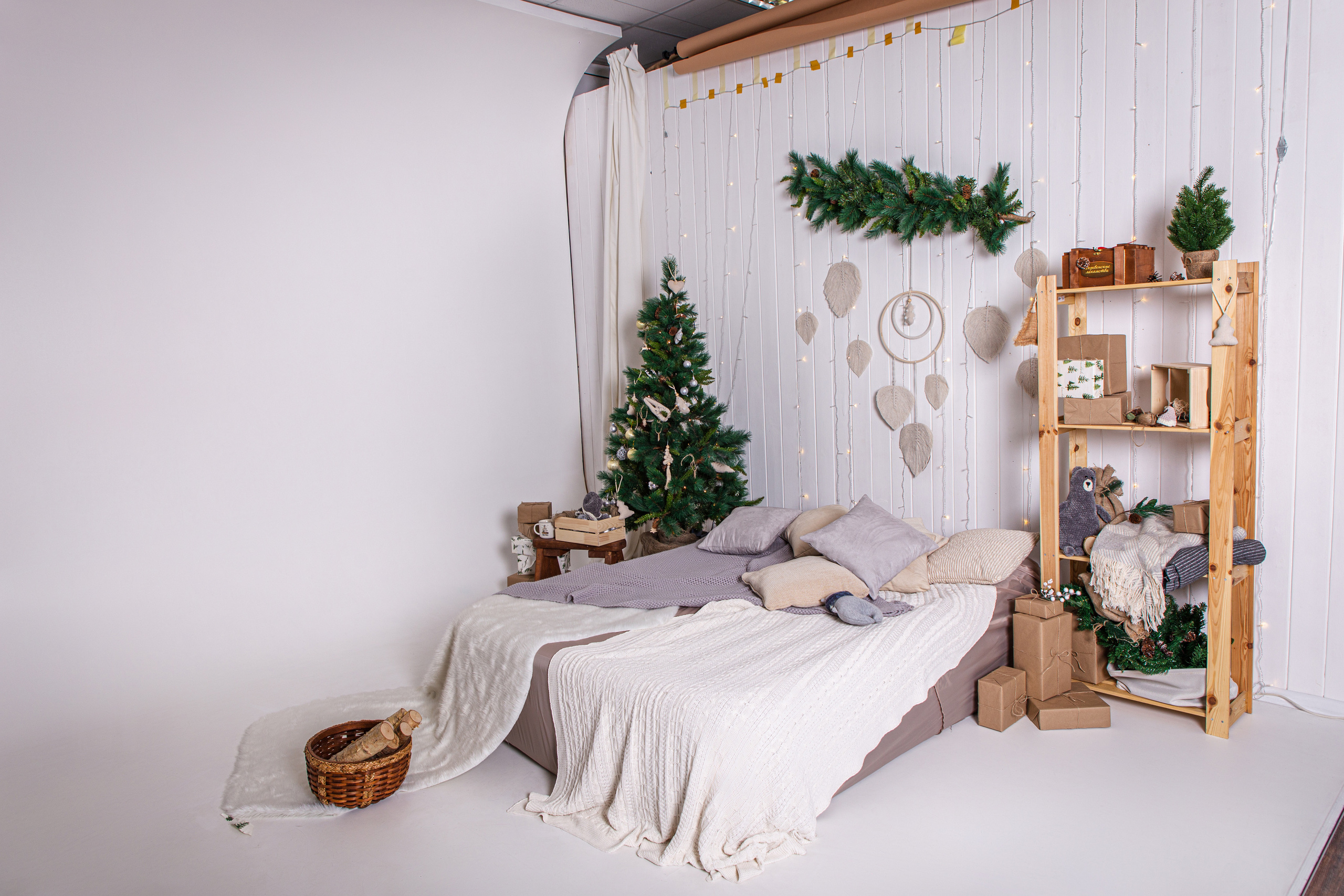 Фотосессия на циклораме или белом фоне. Фотограф Камчатка