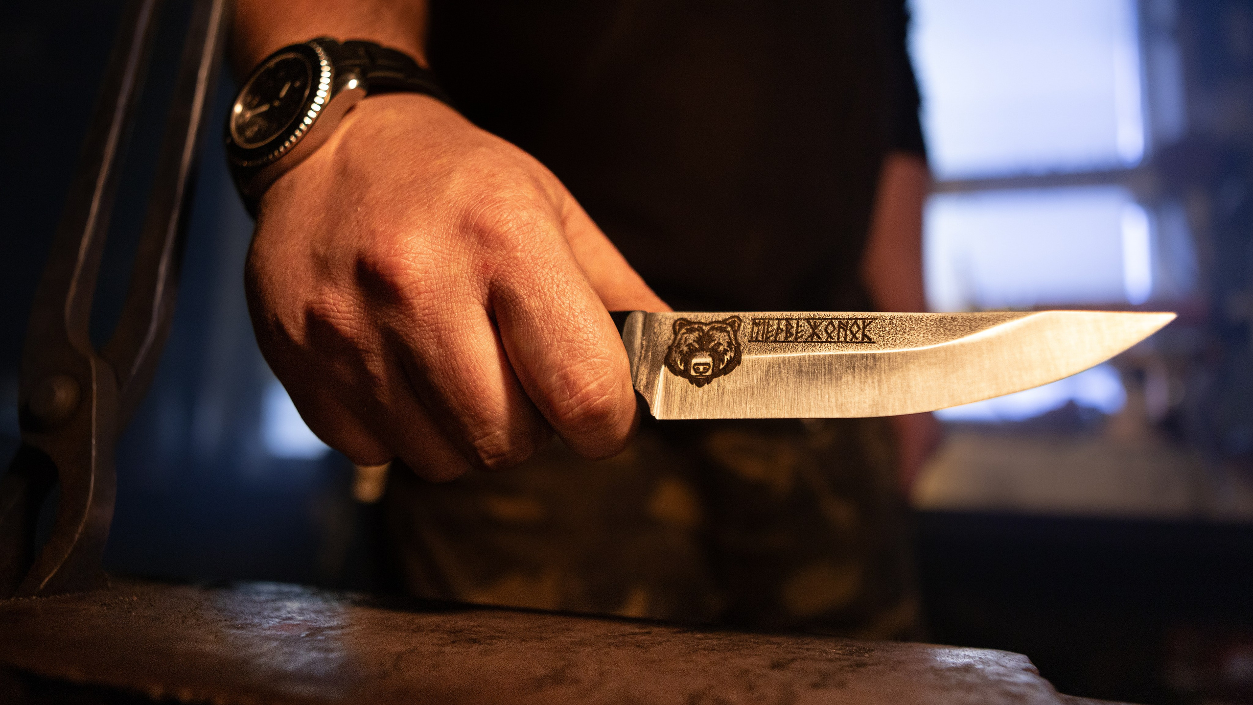 Медвежья сталь. Репортажный фотограф в Перми Денис Голдобин