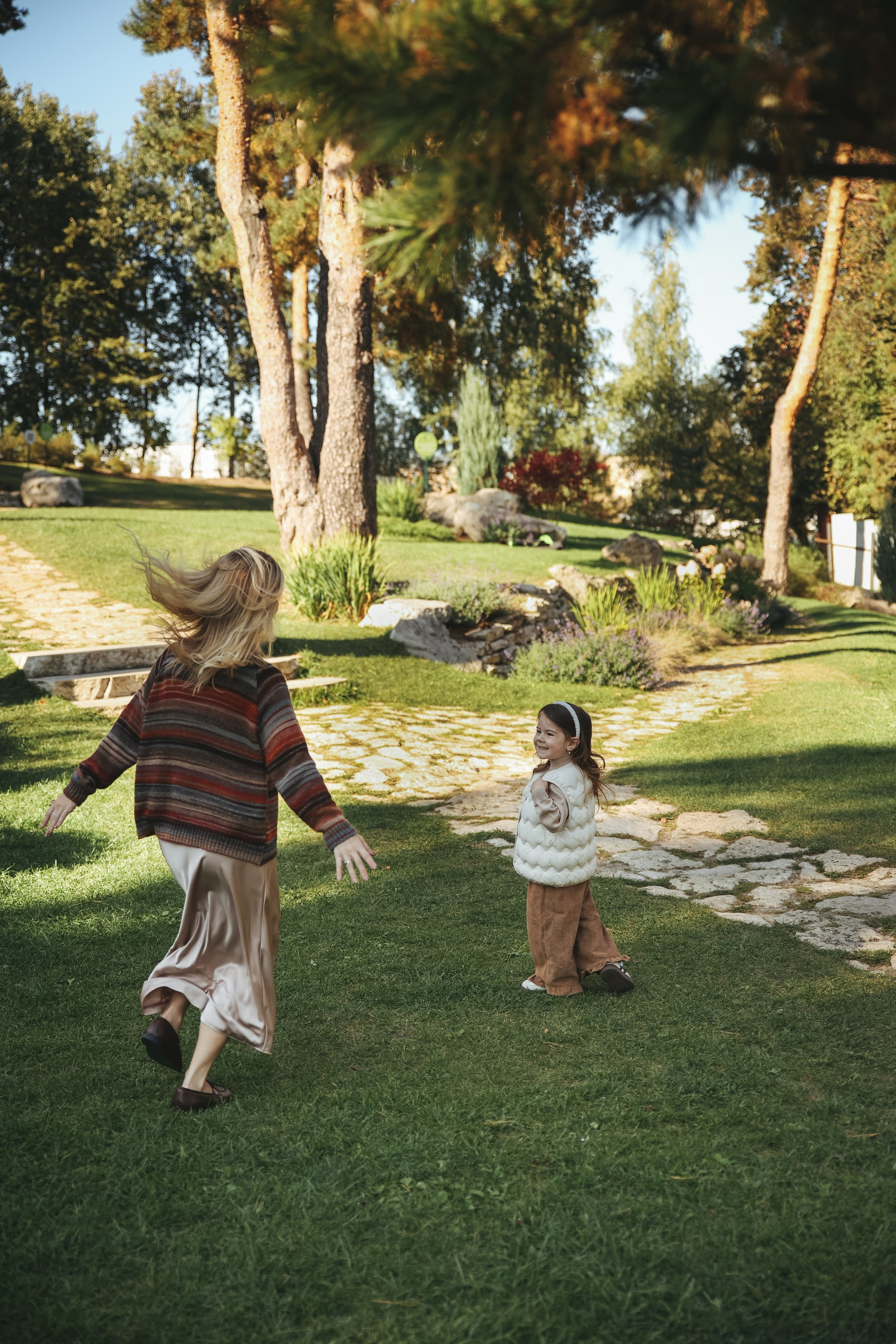 Семейная фотосессия фотосессия на день рождения мама и дочка. Фотограф Владимир Москва