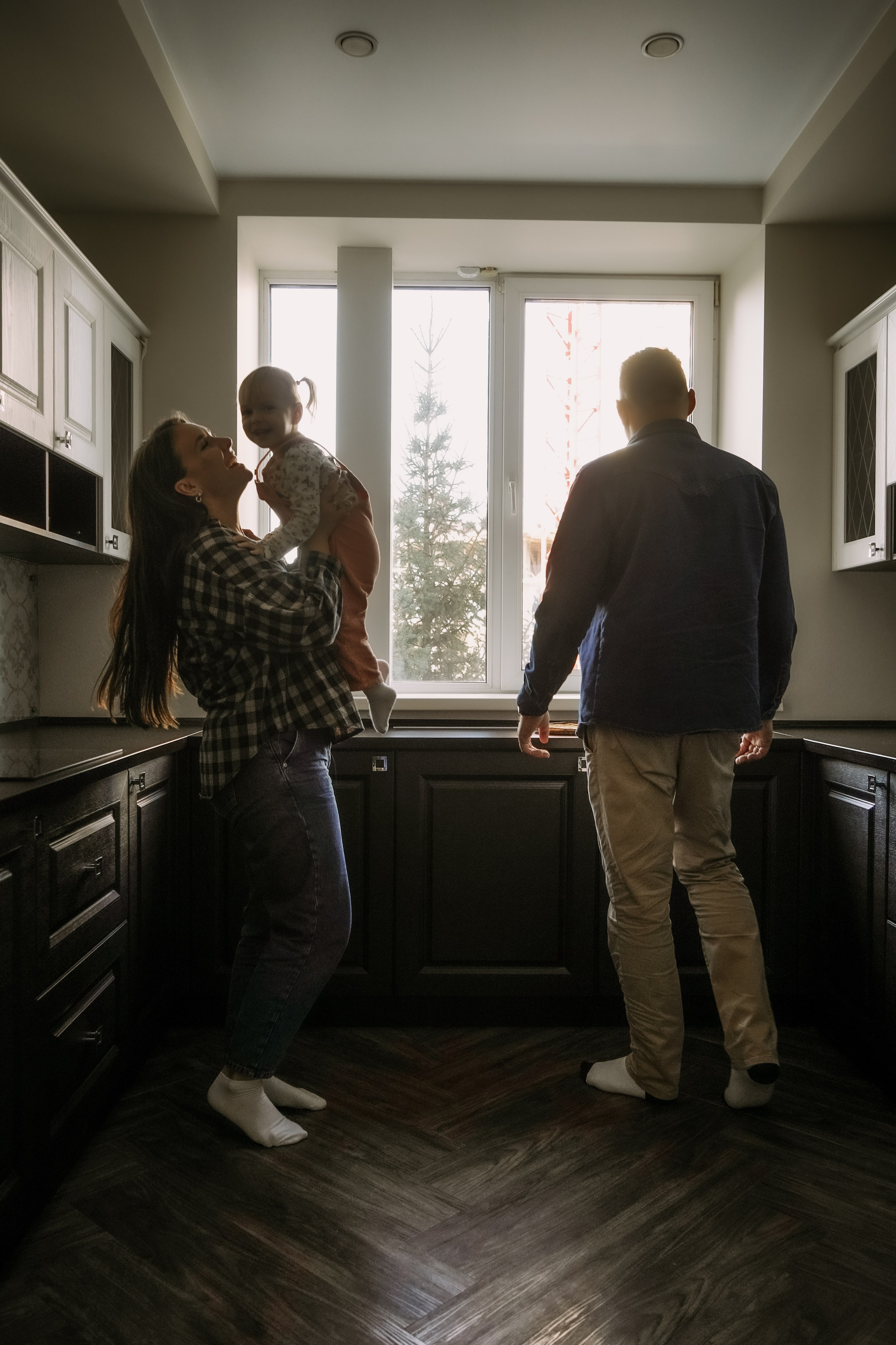 Карина, Андрей, Эмили. Главная