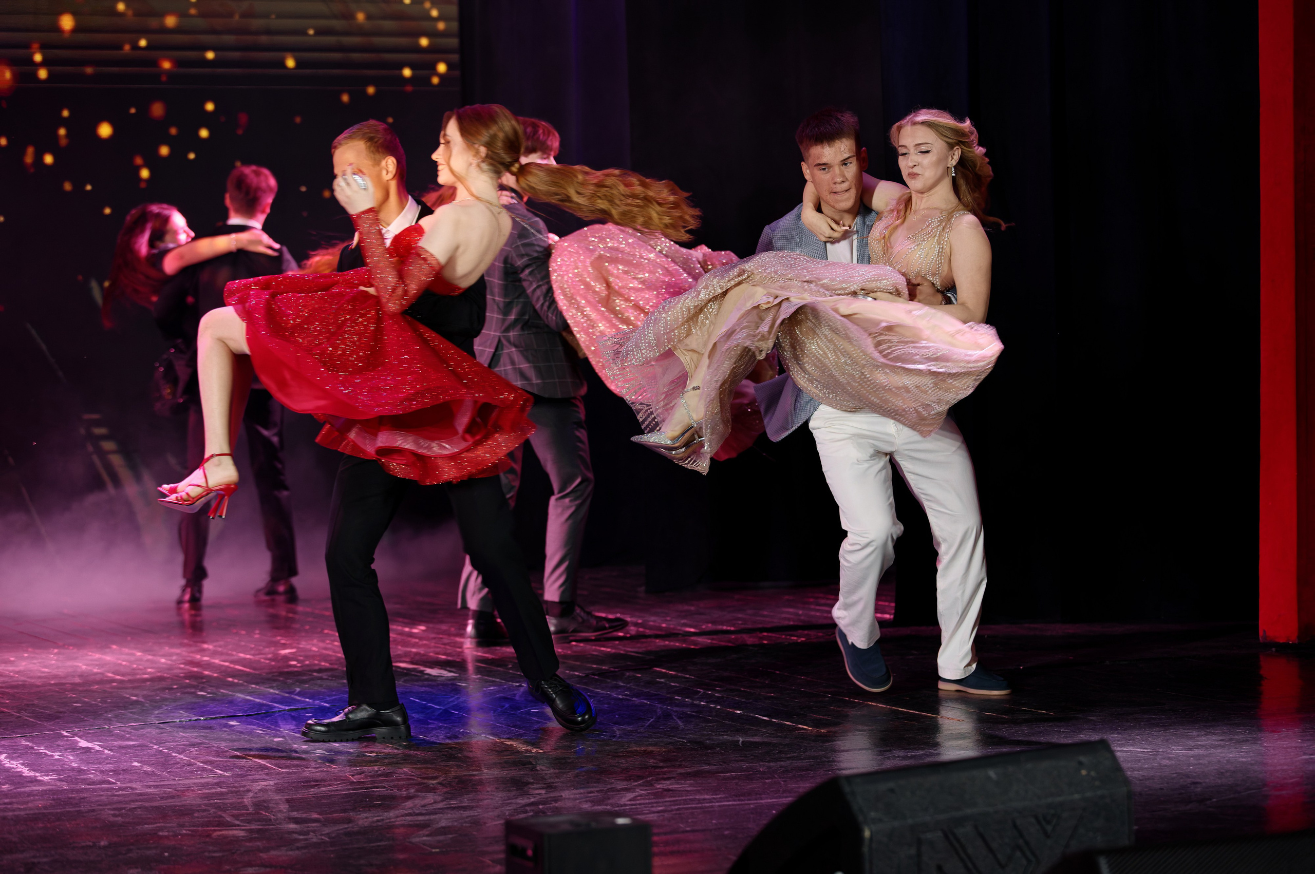 Выпускной школы 56 11Б. Семейный фотограф — Макс Белогрудов