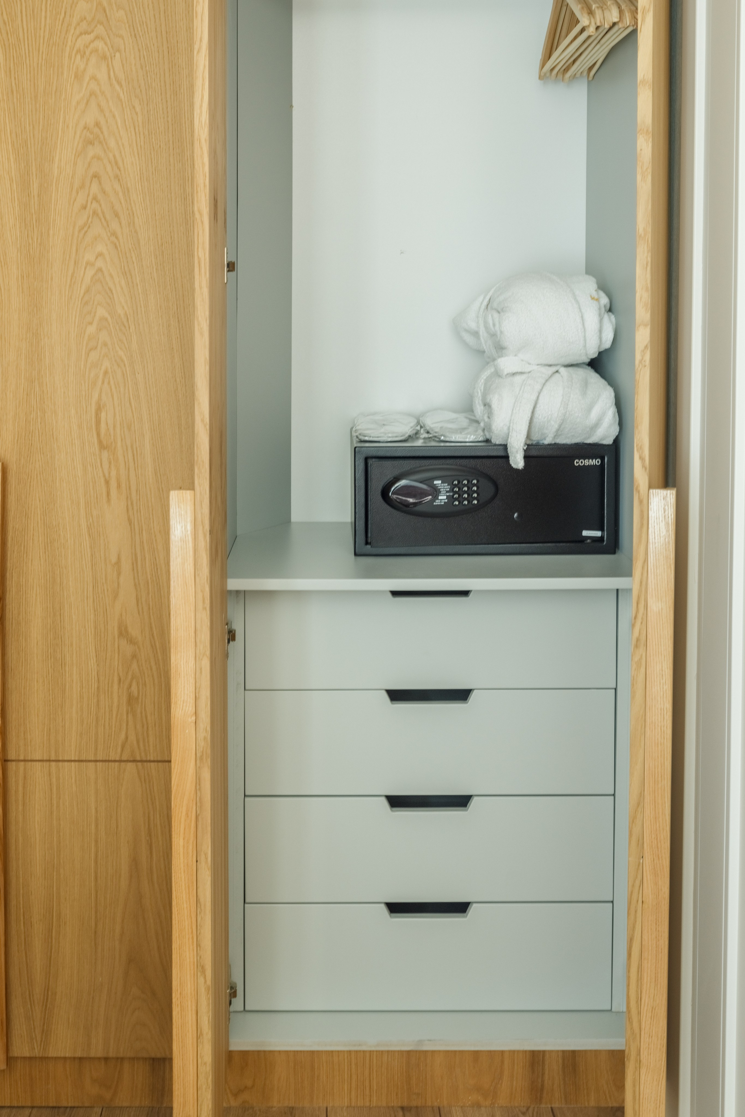 BELLEVUE RESIDENCE by HILTON. Режиссёр, клипмейкер, фотограф — Андрей Охота