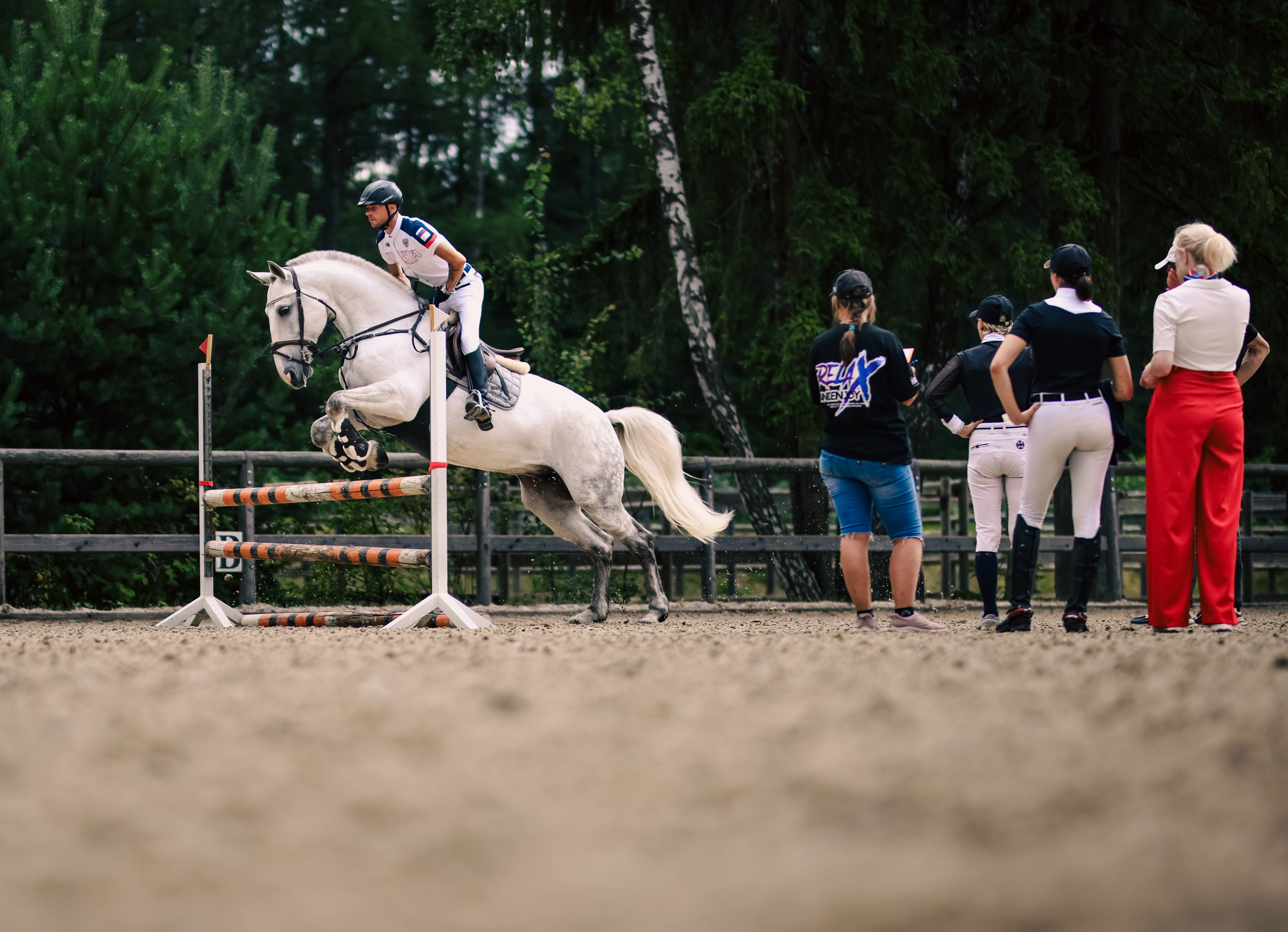 Соревнования по конному спорту. Фотограф репортажей и стритфотосессий в Москве Людмила Смирнова