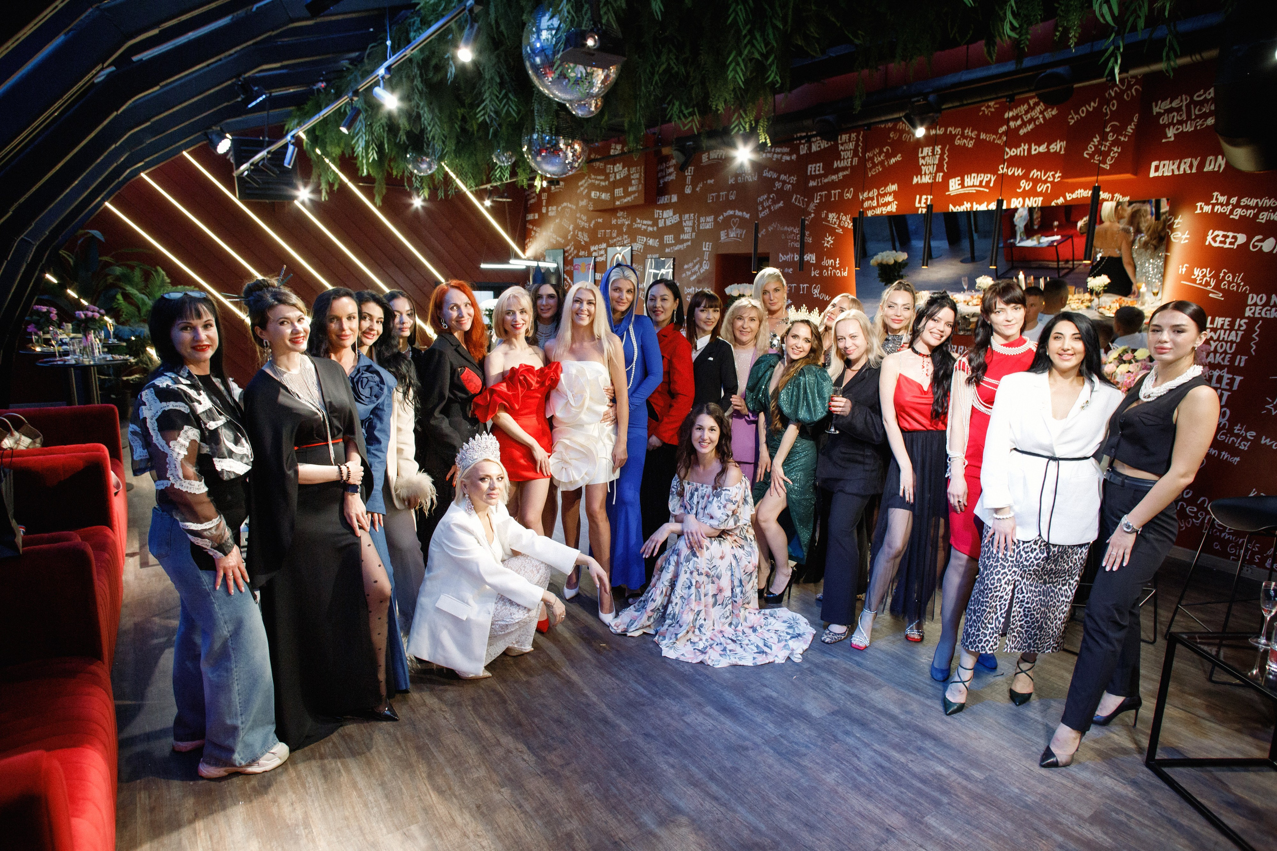 QUEEN KHV [12 ЛЕТ]. СВОИ. ФОТООТЧЕТЫ-СОБЫТИЯ-МЕСТА