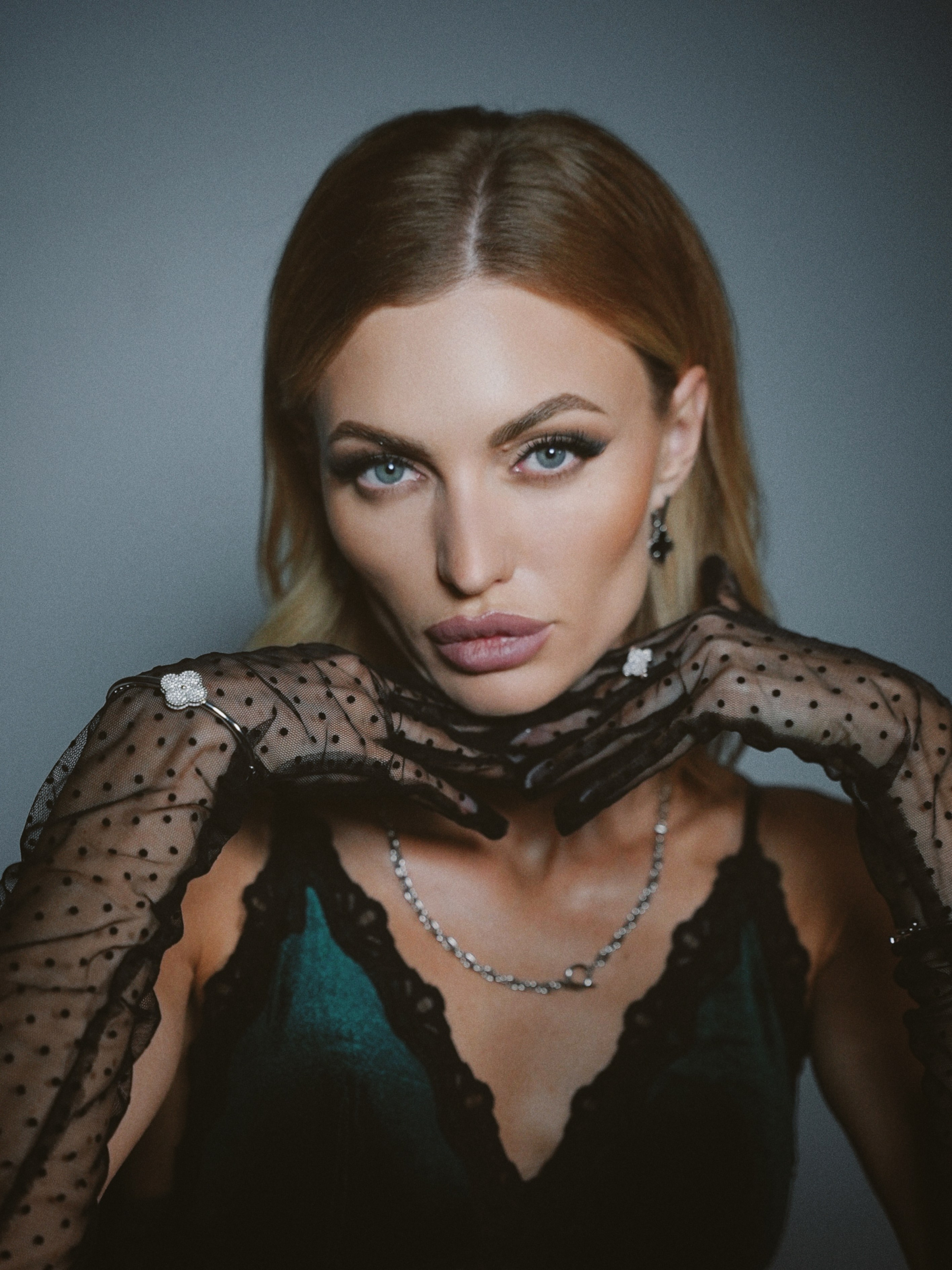 ЮВЕЛИРНЫЙ САЛОН NEFERTITI. Кристина Полянская, Видеограф/фотограф Старый Оскол/Воронеж