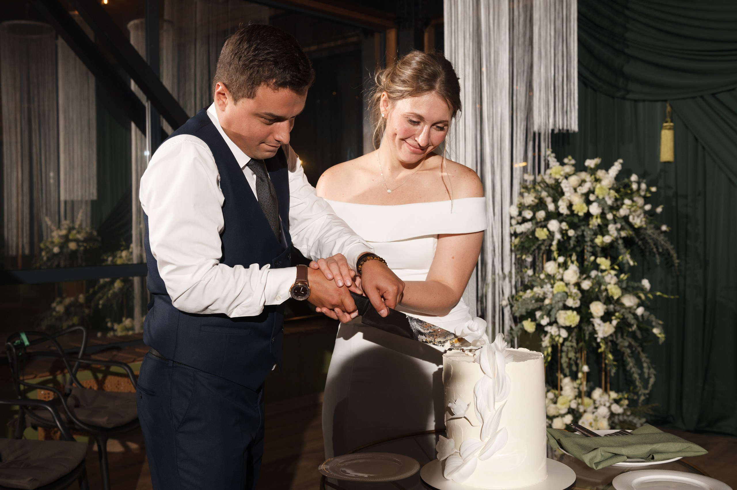 Свадьба в ресторане Берег в Москве. Праздничное агентство ПИОН