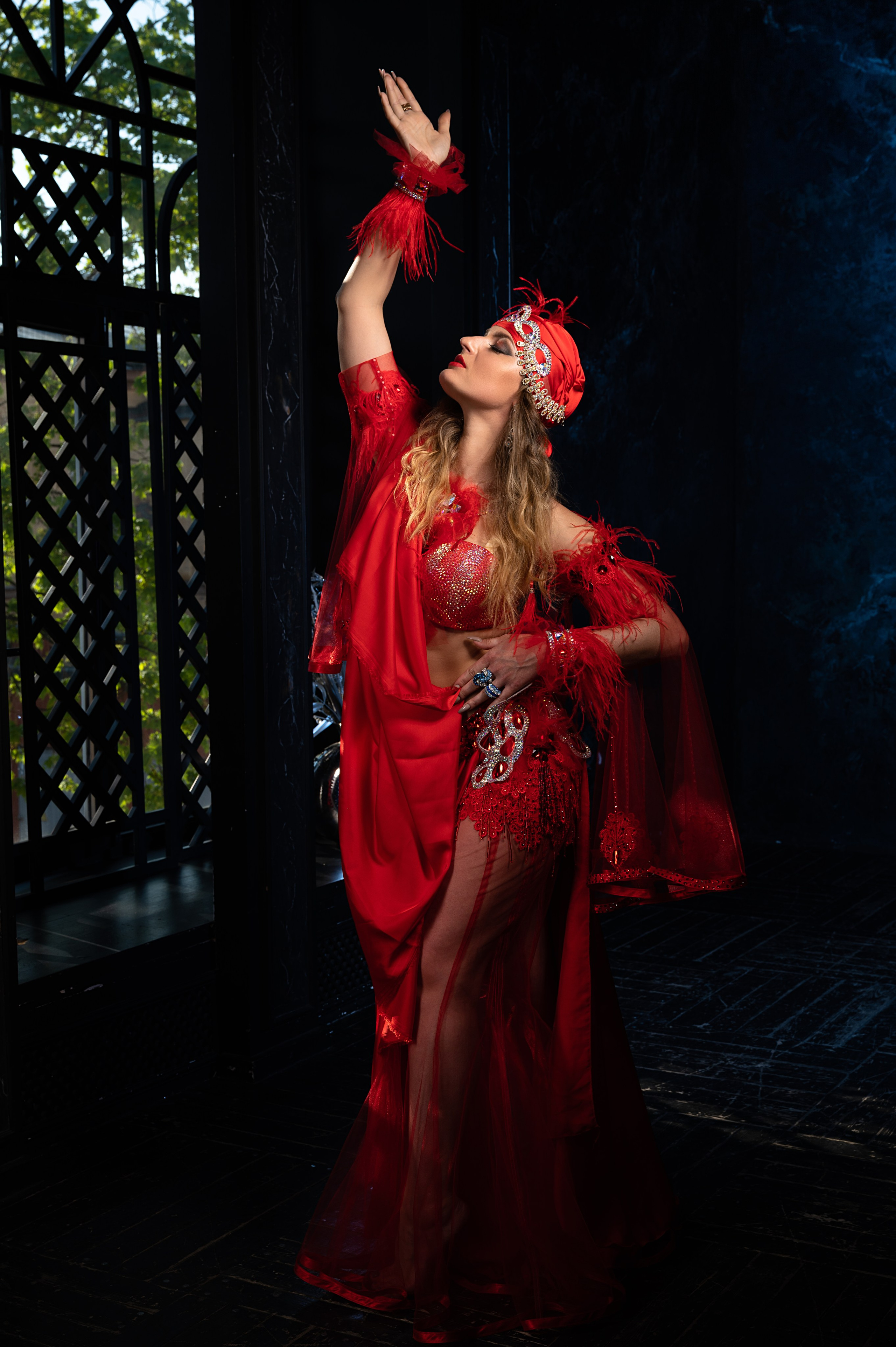 Студийная съёмка в стиле BellyDance. Портретный фотограф в Санкт-Петербурге Владимир Никитин