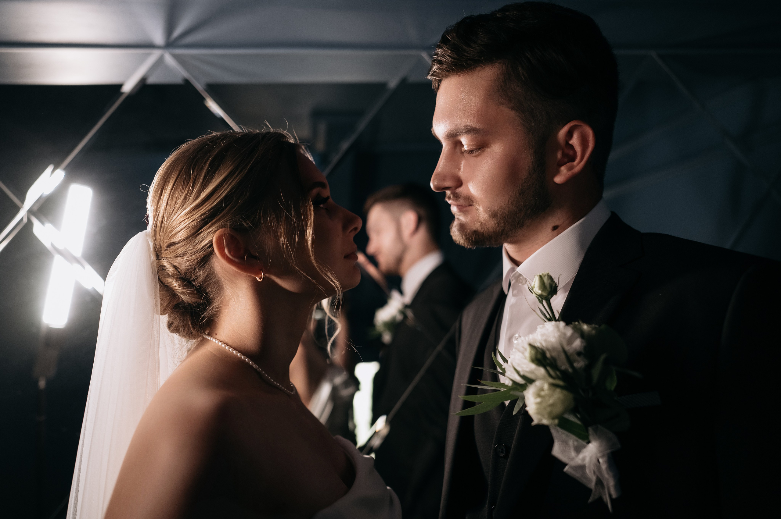 Даниил и Валерия. Черная утка. Полный день. Фотограф Екатерина Бочарникова