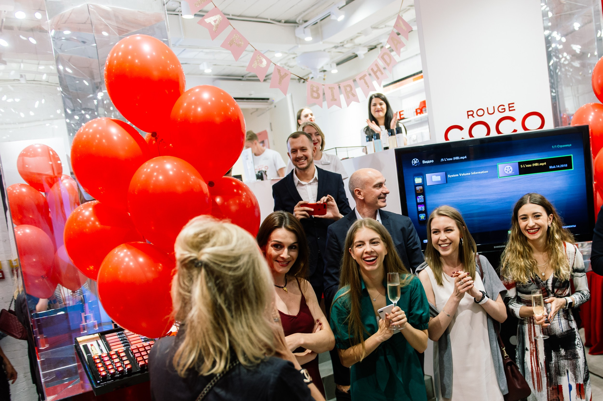 День рождения Шанель на Патриарших. Свадебный фотограф в Москве Владимир Симонов