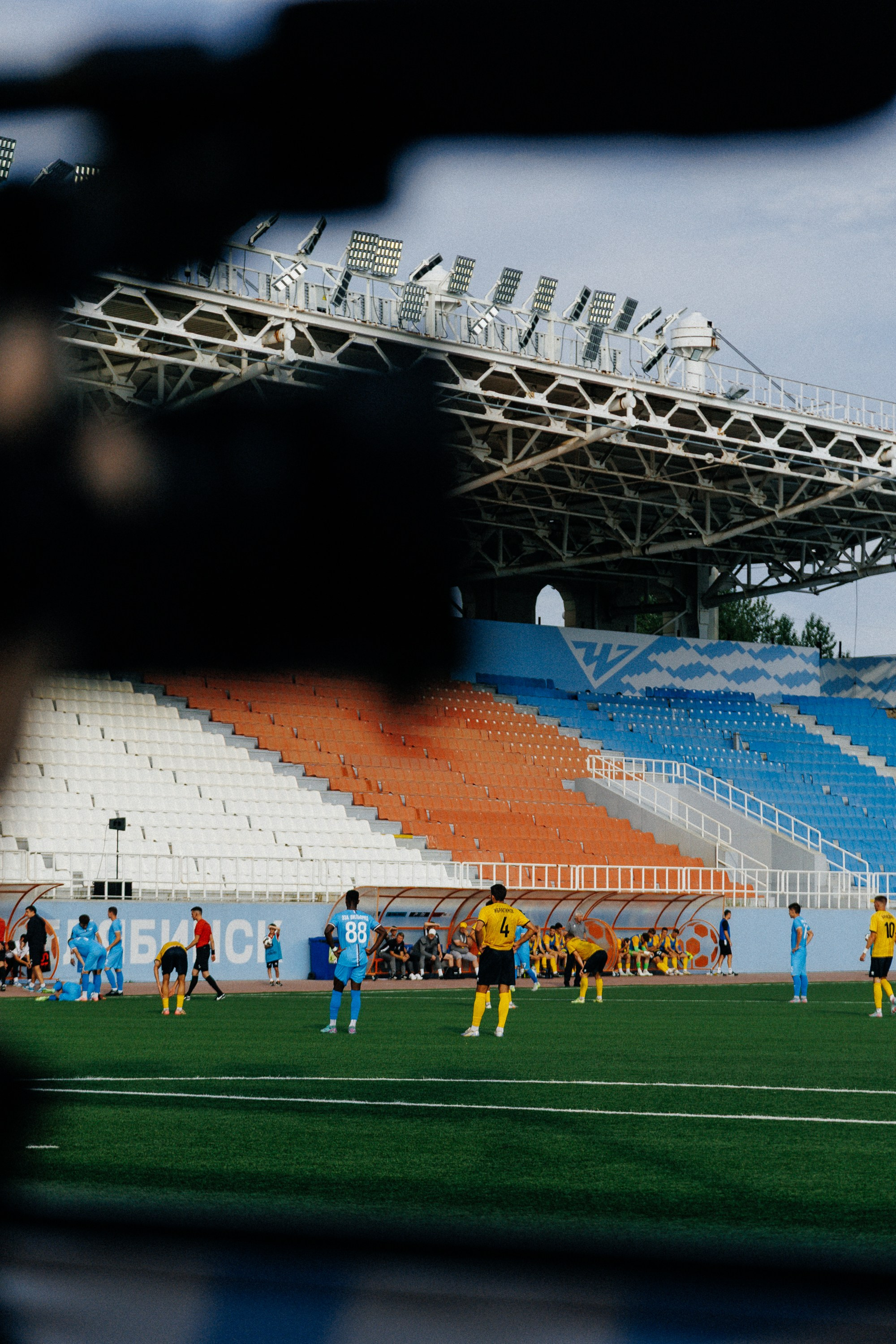 ФК ЧЕЛЯБИНСК Х ФК ВОЛГА. Репортажный фотограф Макс Брагин