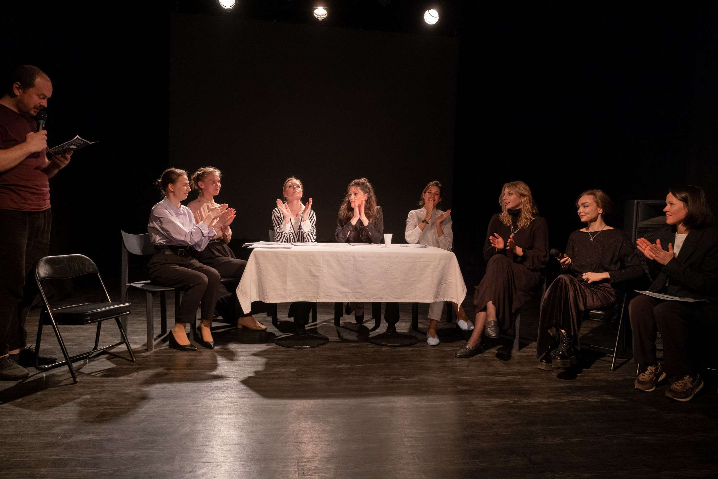 Читки каких-то там драматургов. Фотограф в Санкт-Петербурге и Москве Юлия Паршакова