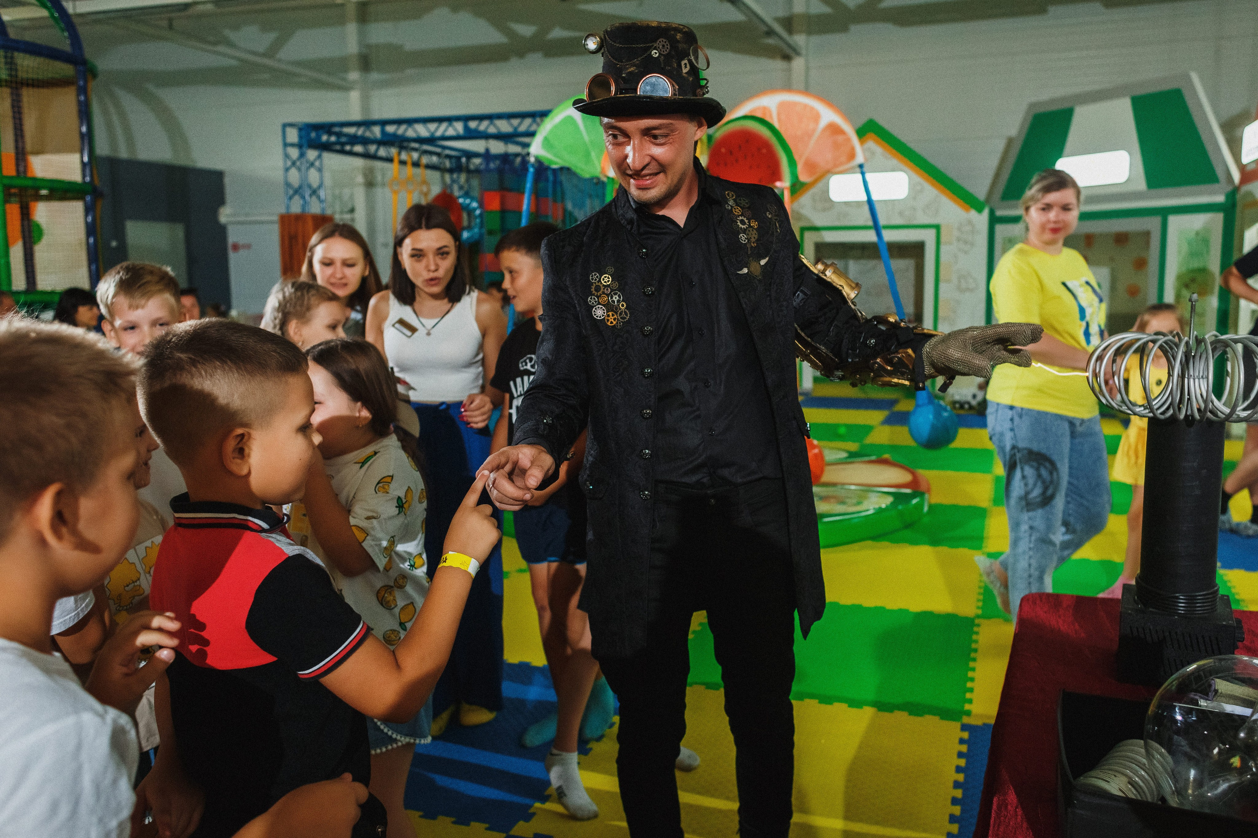 Волшебные моменты: детский праздник в игровой Клумба, Таганрог. Свадебный и семейный фотограф в Таганроге Бакарюк Антон