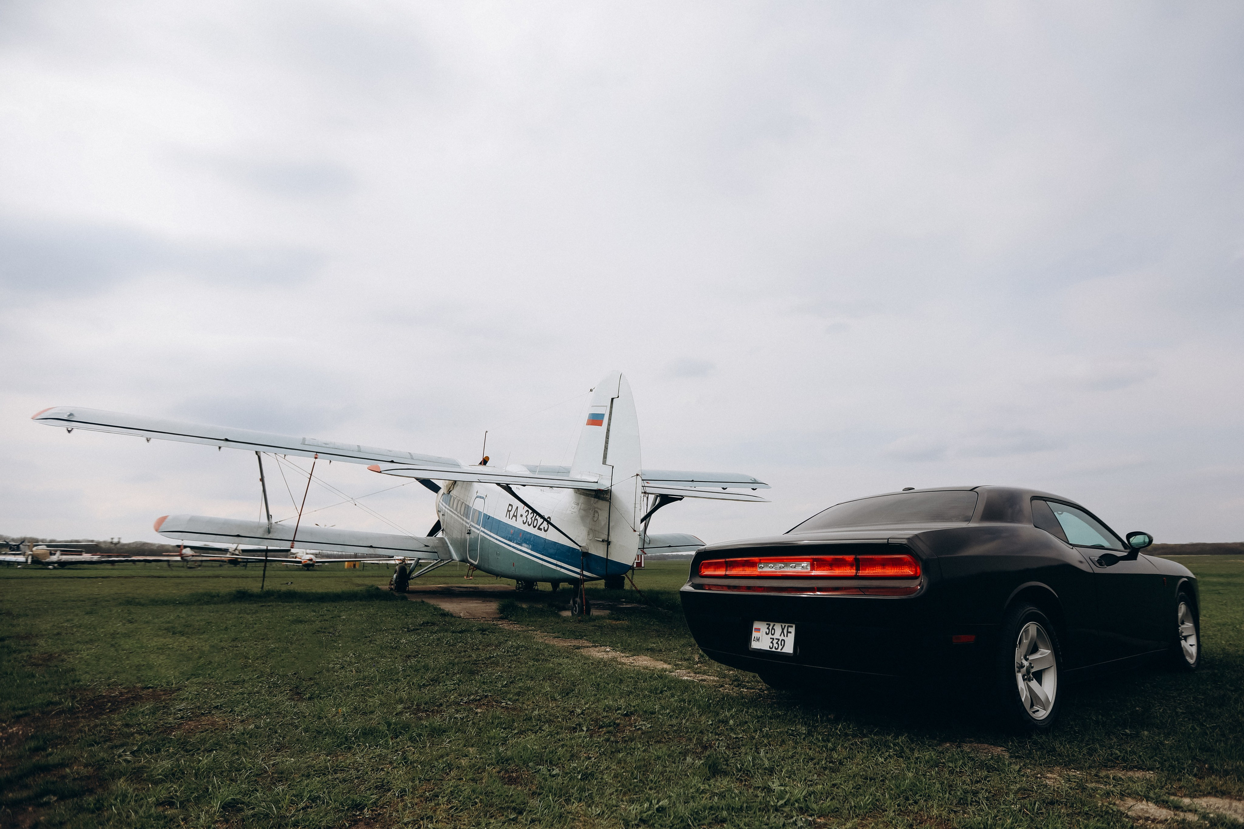 Dodge Challenger SRT Demon. Свадебный и портретный фотограф в Пятигорске, КМВ — Власова Юля