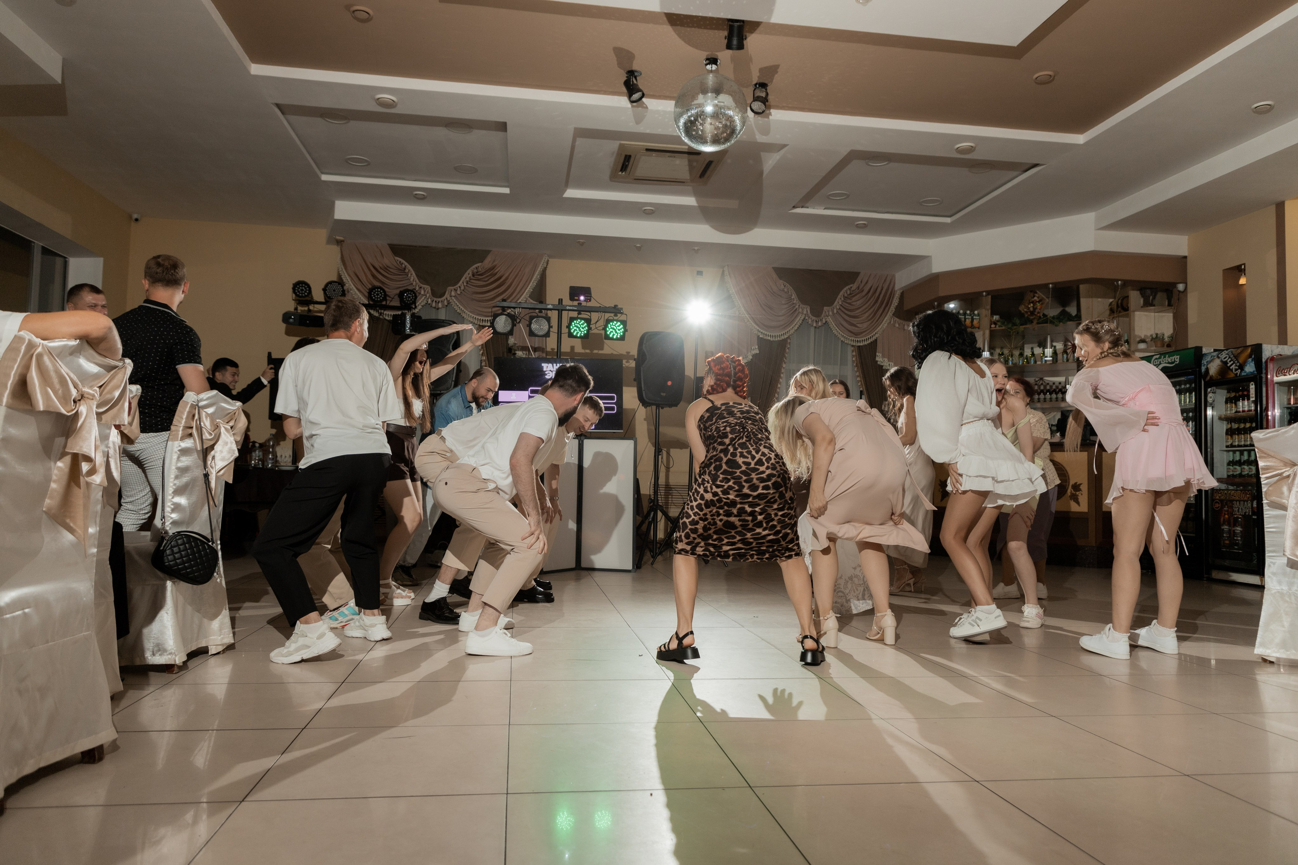 Роман и Александра (банкет). Свадебный фотограф Ангелина Сунгатулина | Саратов | Балаково | Вольск