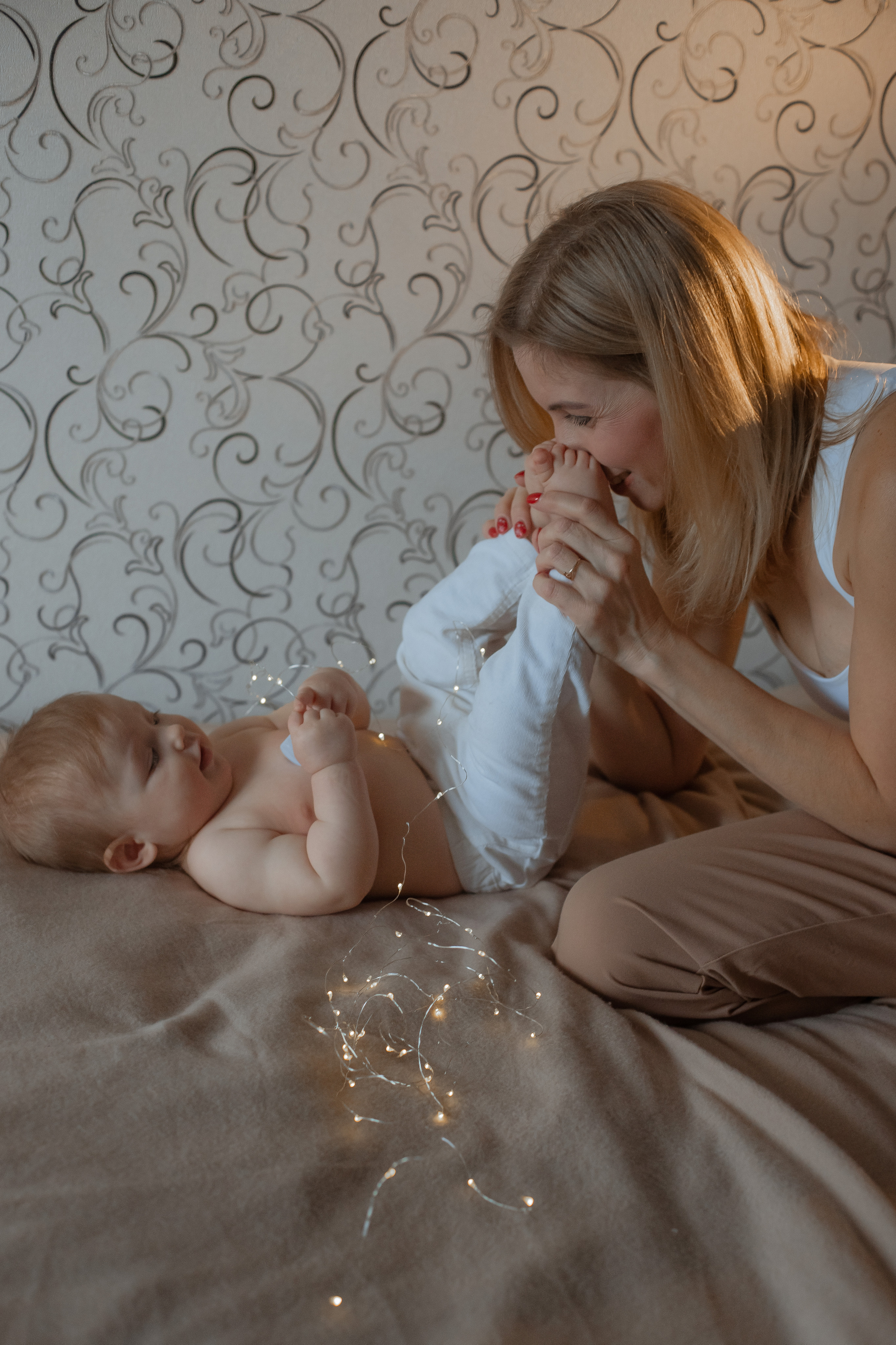 Домашняя съемка. Семейный свадебный интерьерный фотограф Тверь Санкт- Марина Свистунова
