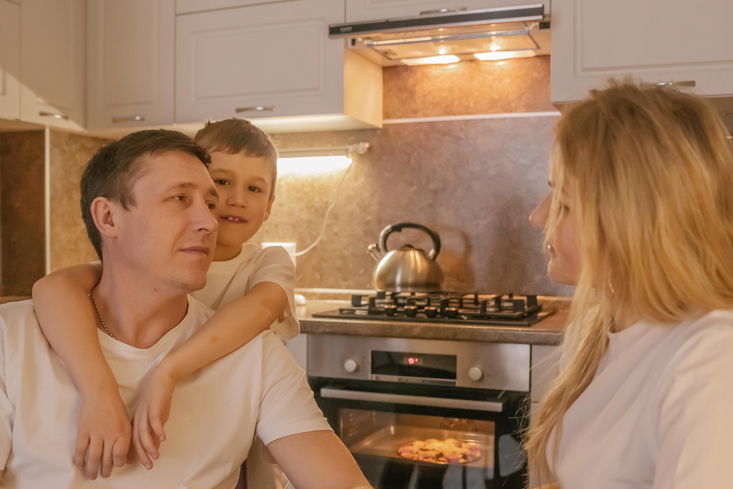 Домашняя съемка. Семейный свадебный интерьерный фотограф Тверь Санкт- Марина Свистунова