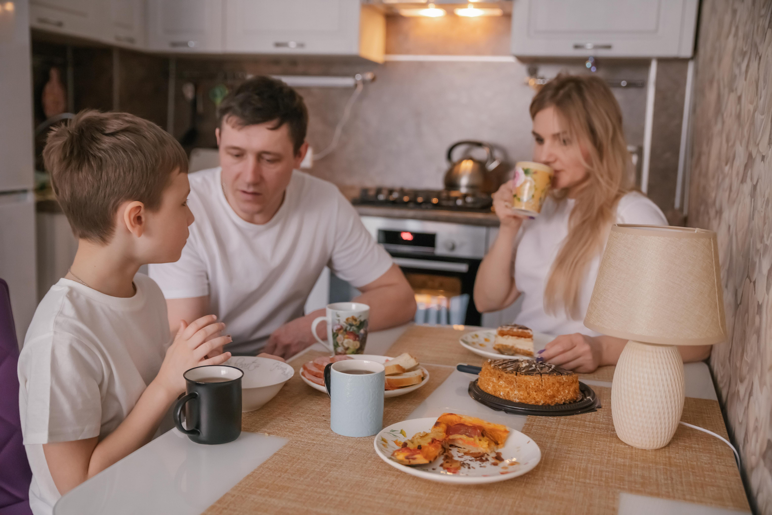 Домашняя съемка. Семейный свадебный интерьерный фотограф Тверь Санкт- Марина Свистунова