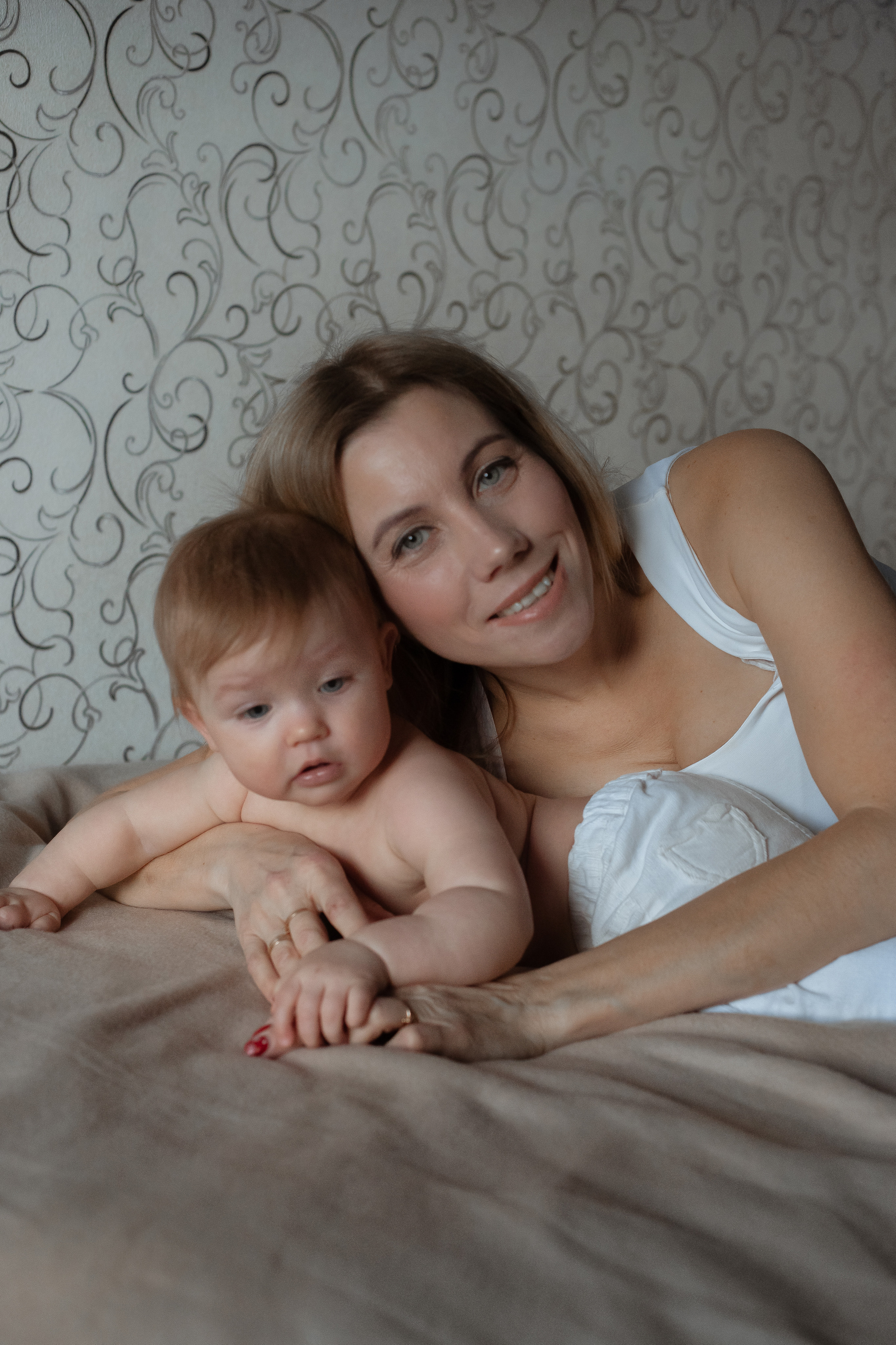 Домашняя съемка. Семейный свадебный интерьерный фотограф Тверь Санкт- Марина Свистунова