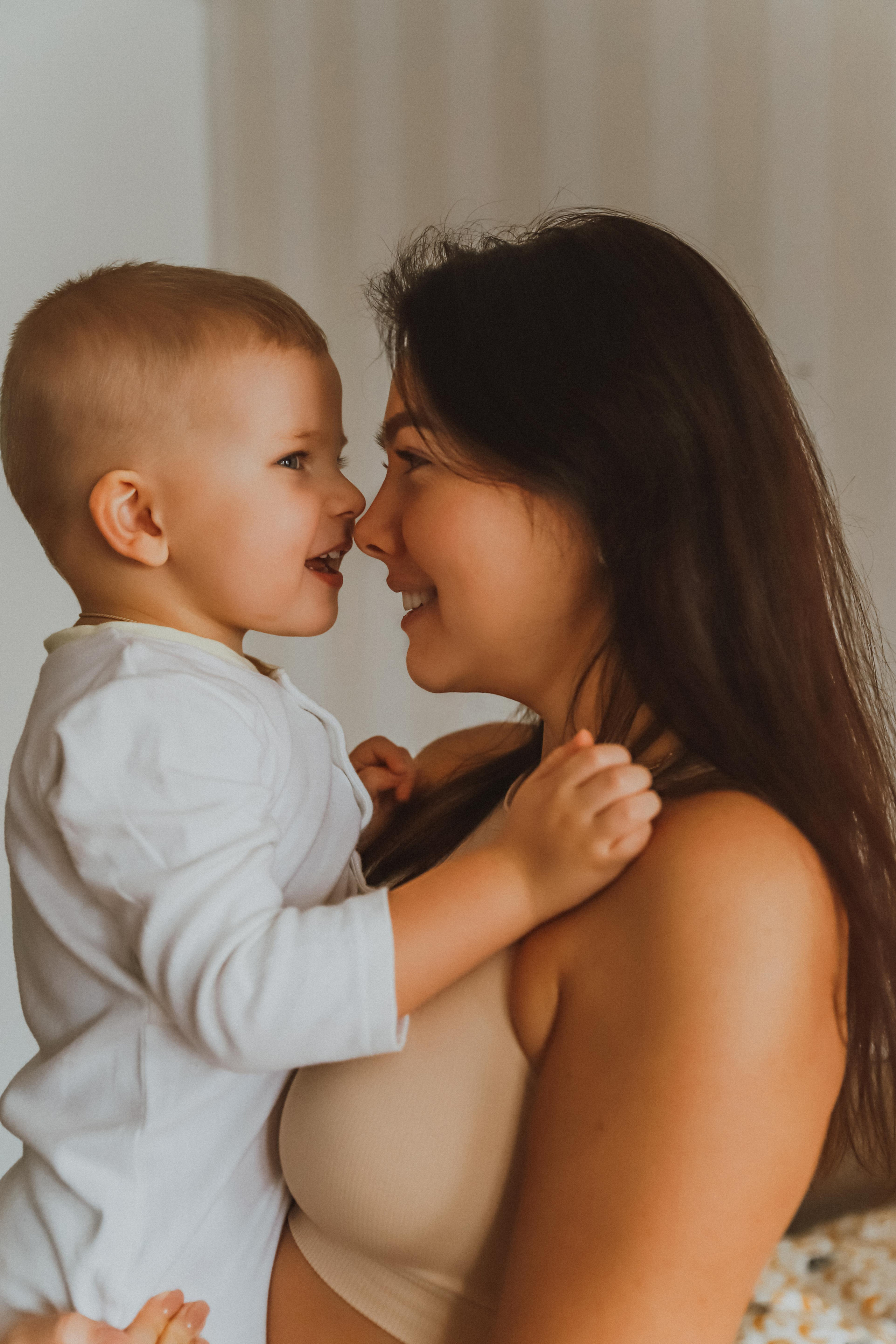 Домашняя съемка. Семейный свадебный интерьерный фотограф Тверь Санкт- Марина Свистунова