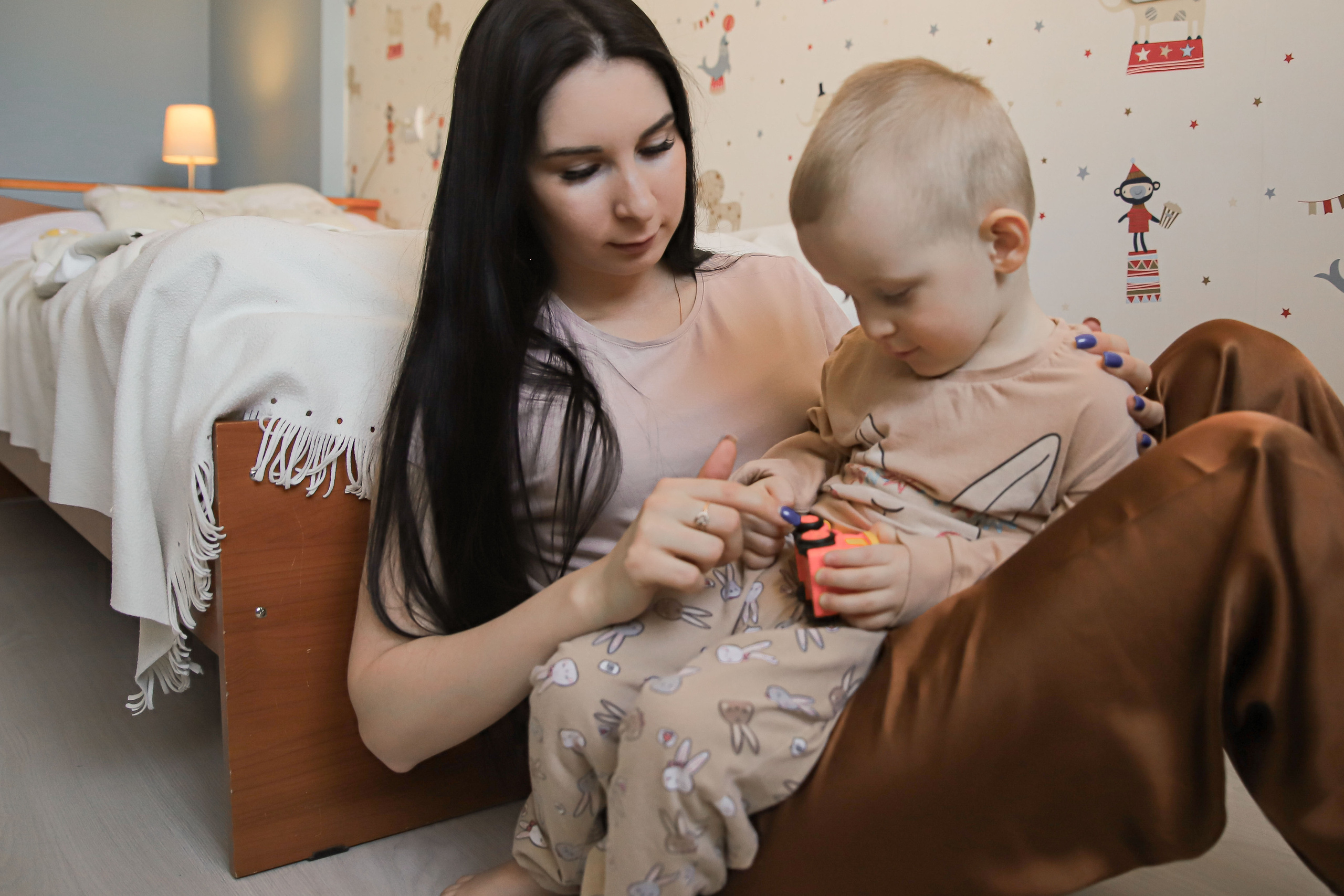 Домашняя съемка. Семейный свадебный интерьерный фотограф Тверь Санкт- Марина Свистунова