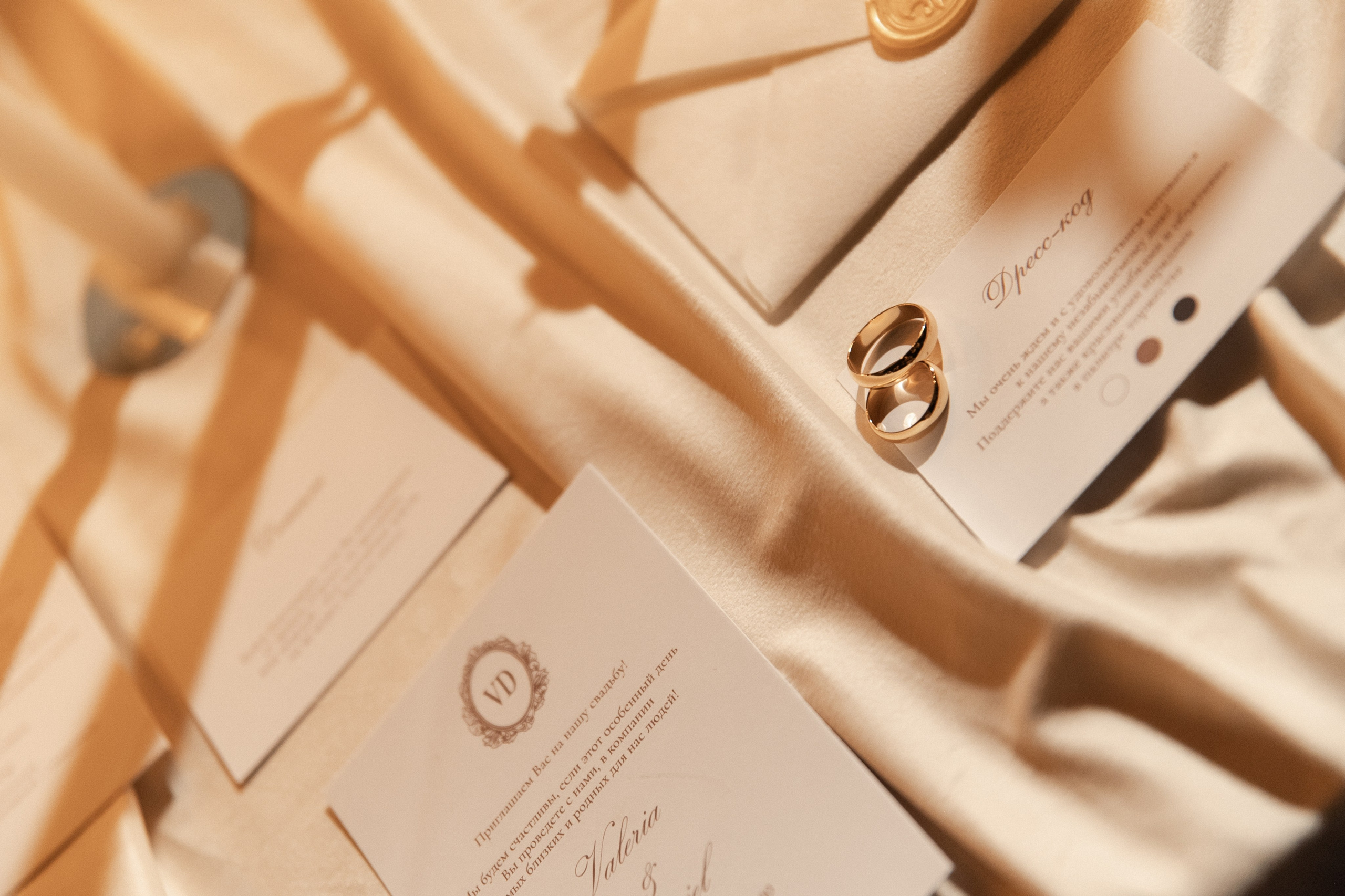 Камерный свадебный ужин при свечах в старинном особняке в фотостудии 21. Kult. Ярослава Ерина — свадебный фотограф в Москве