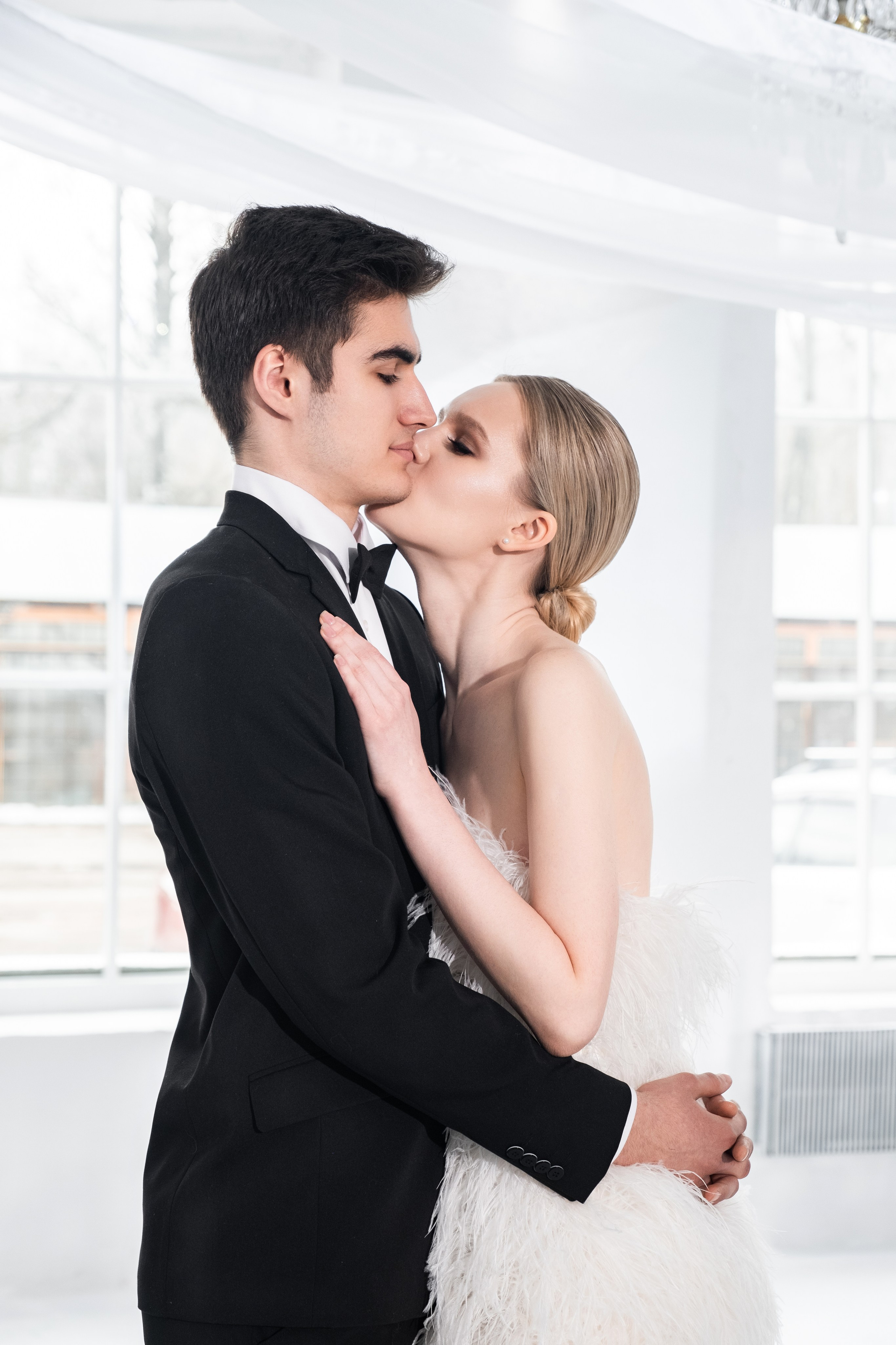 Александра и Ярослав 30.03.24. Фотограф Ирина Мищенко в В.Новгороде и Санкт-Петербурге