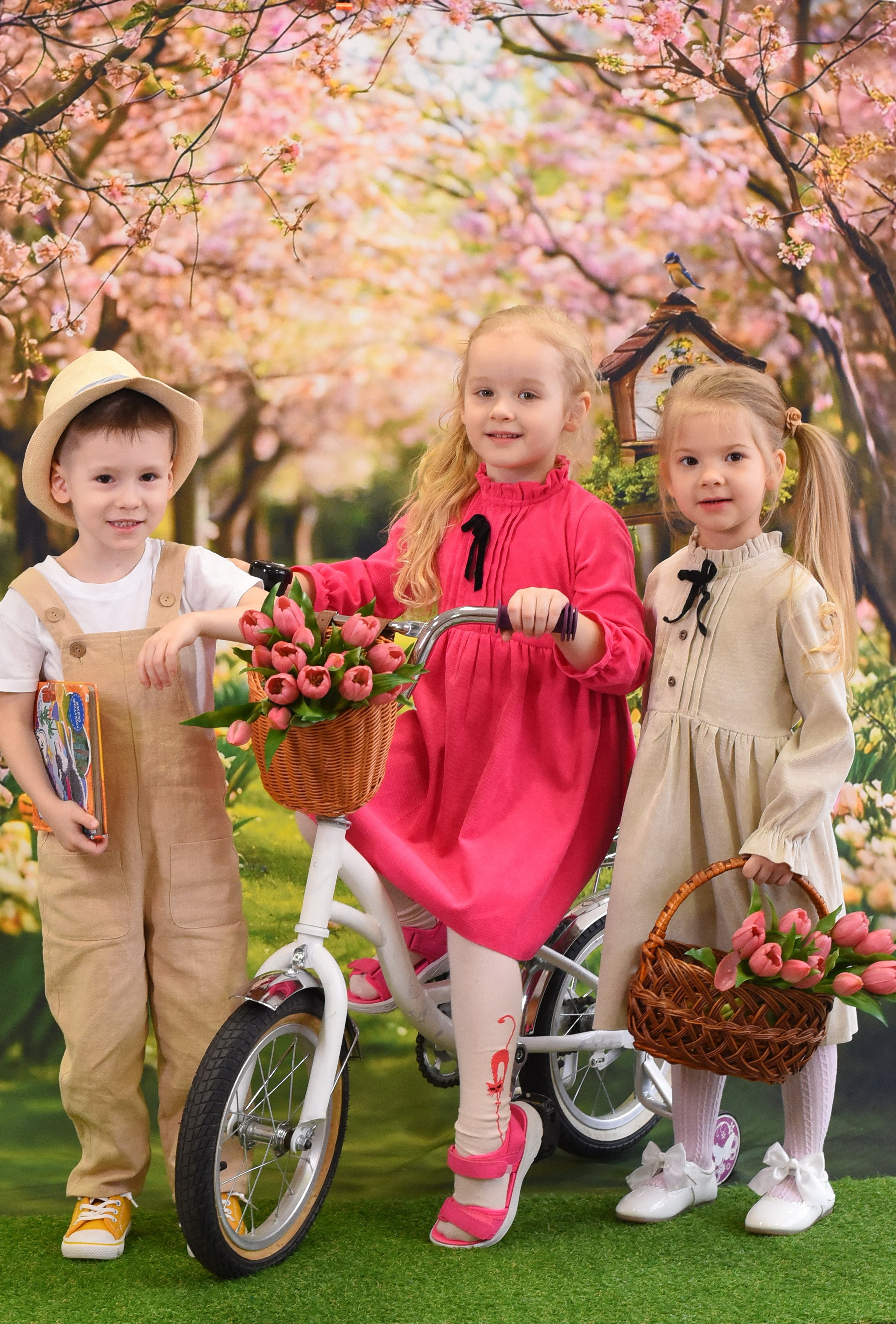 Весенний шебби шик. Стильные выпускные альбомы, детские фотосессии, сюжетные фотографии