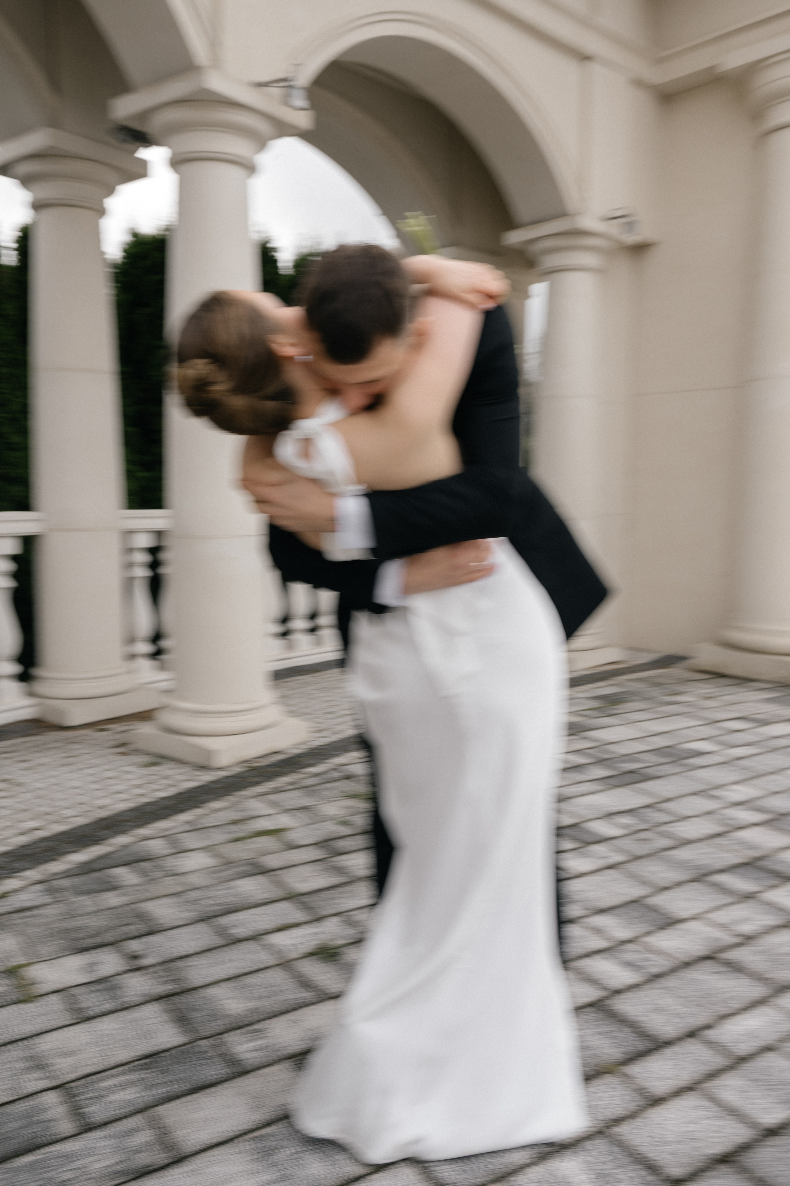 Wedding day in Martinique Bar. Wedding PHOTOGRAPHER Andrew Vnukov