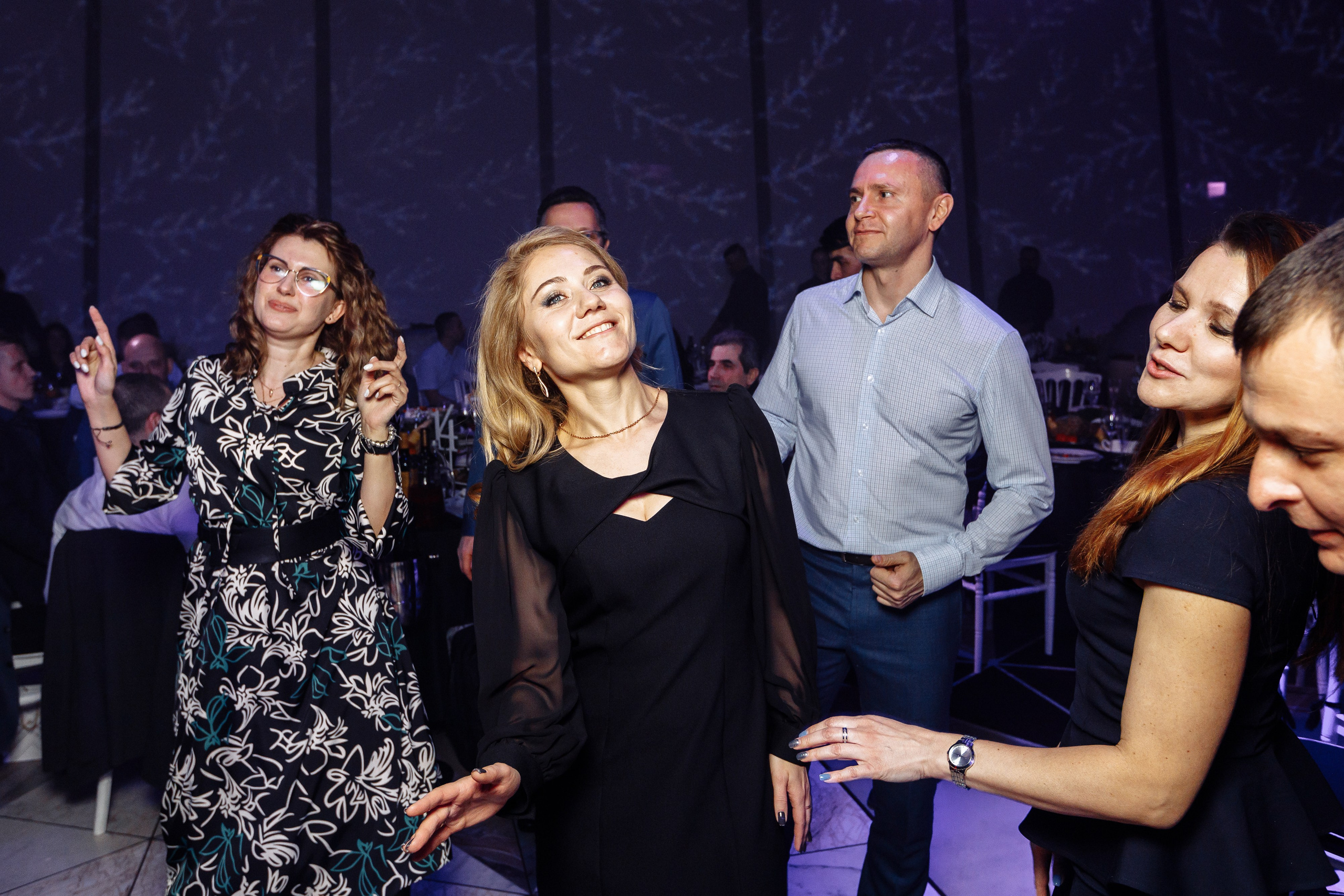 Корпоратив ПолСтраны. Свадебный и портретный фотограф в Королёве Сергей Чихарев