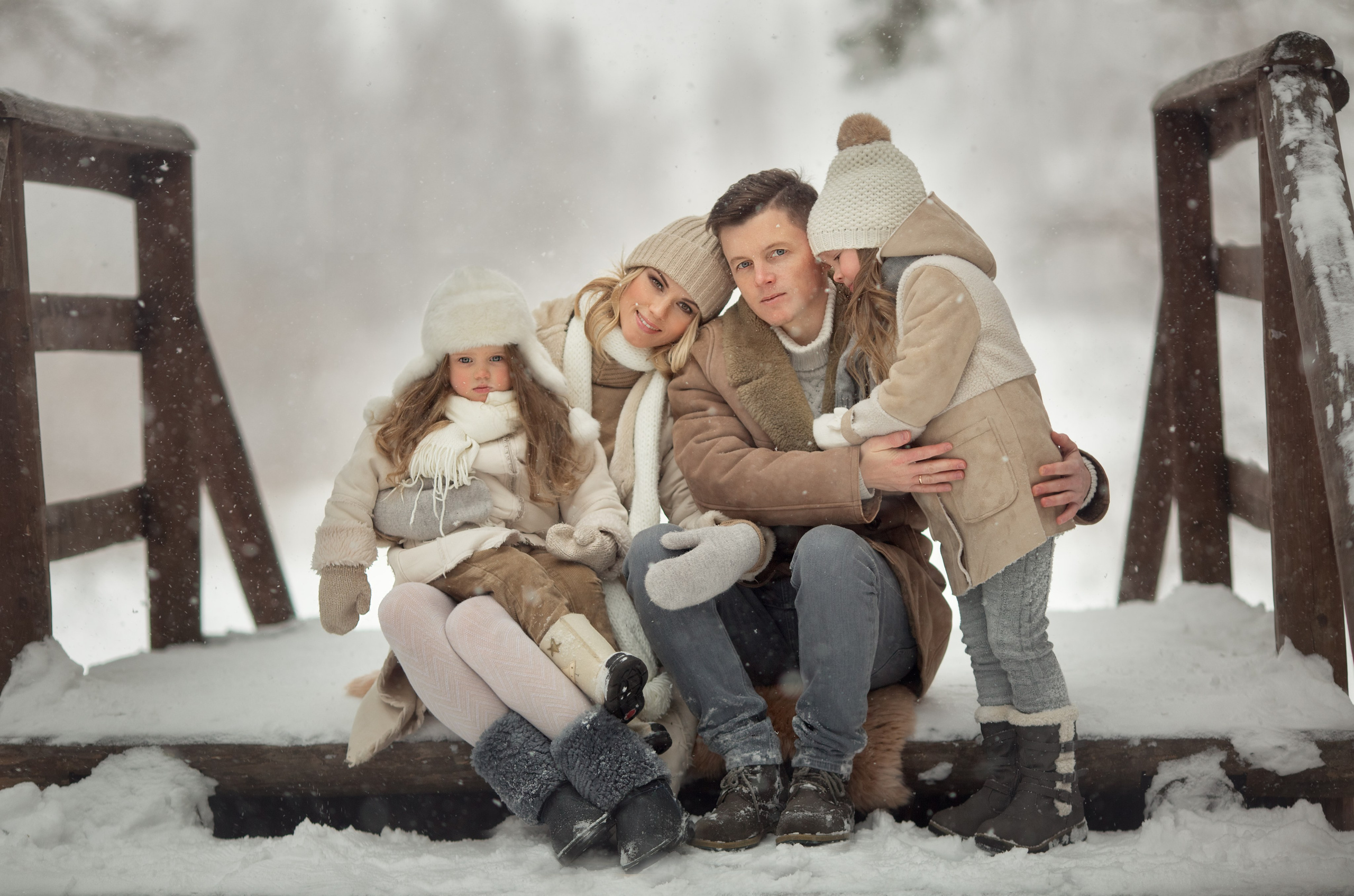 Семейная фотосессия в зимнем лесу. Семейный фотограф Татьяна Надеждина | Москва, Московская область, Ярославль