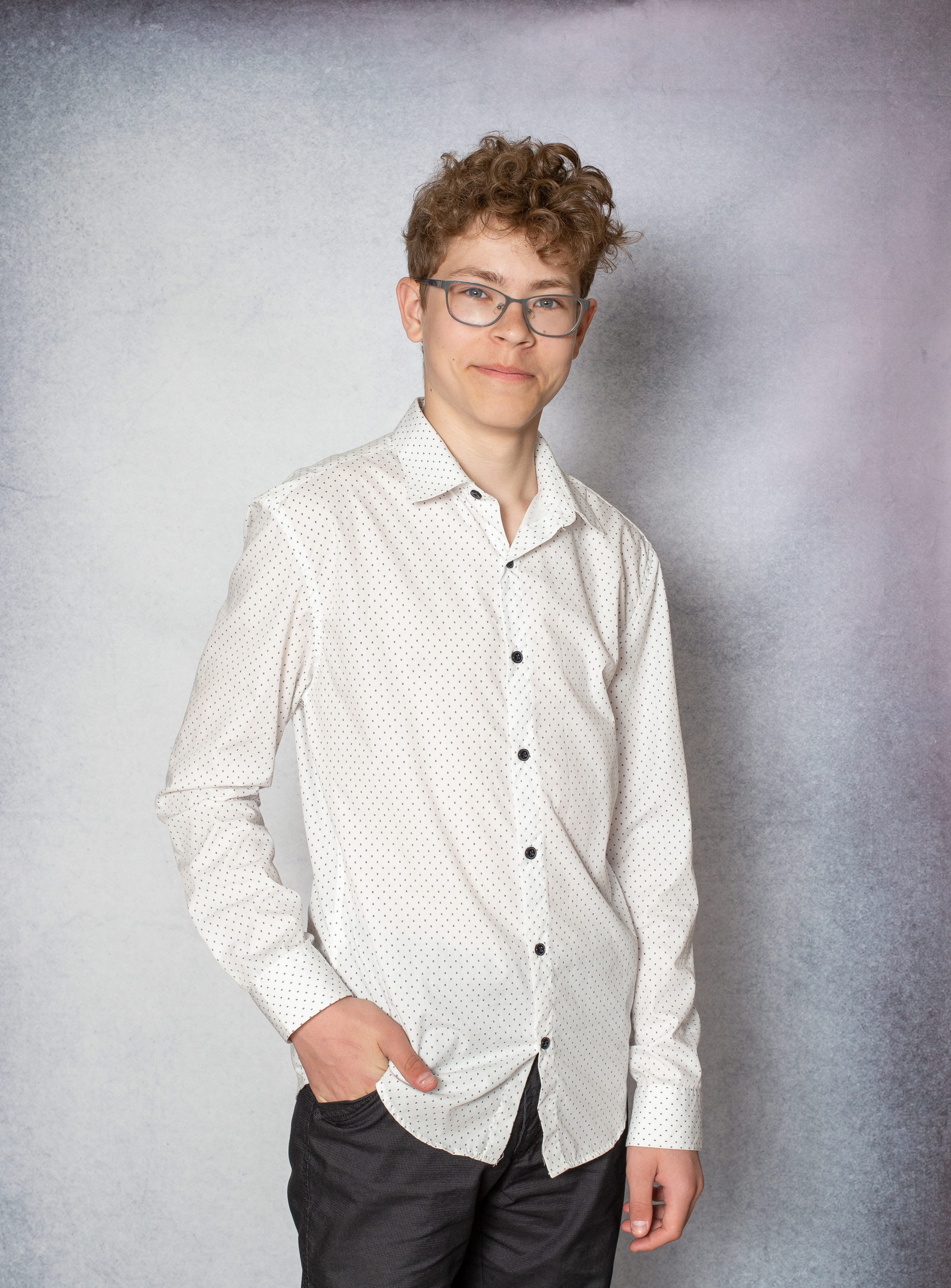 9 класс. Фотограф во Владивостоке Анастасия Стробыкина