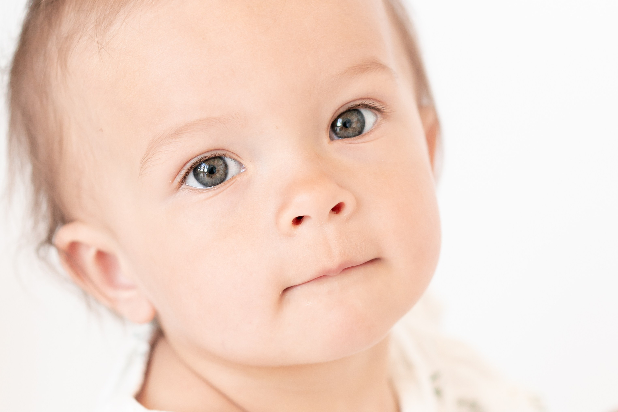 Первый день рождения малыша. Детская, семейная фотостудия в Санкт-Петербурге