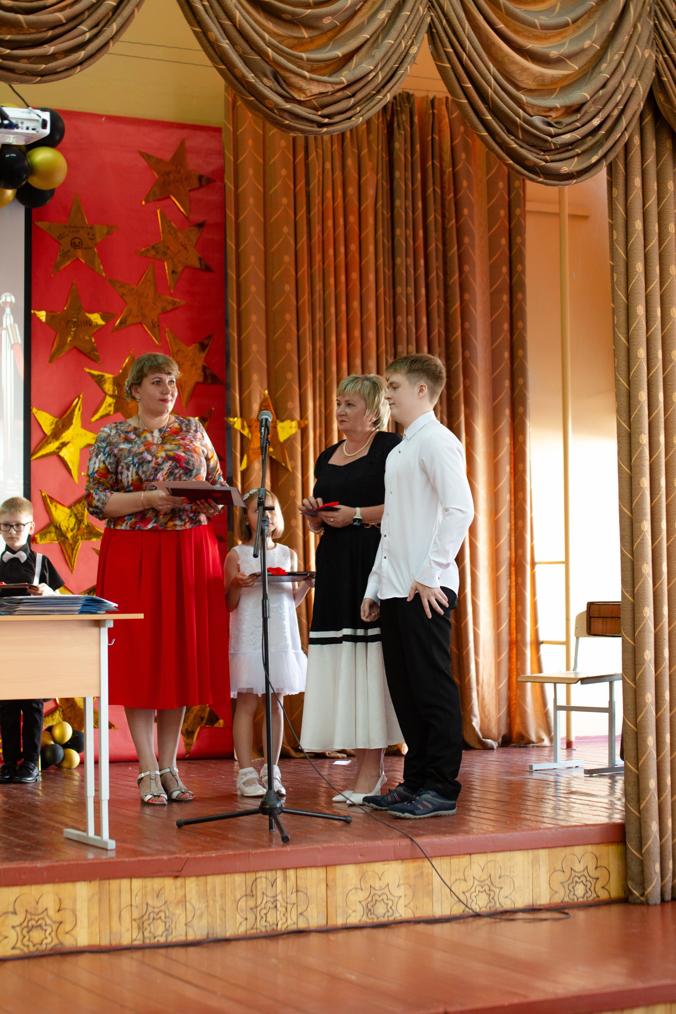 ВРУЧЕНИЕ ДИПЛОМОВ 9 ШКОЛА 2024 г. ТВОЙ АЛЬБОМ / ТВОИ ПРАВИЛА