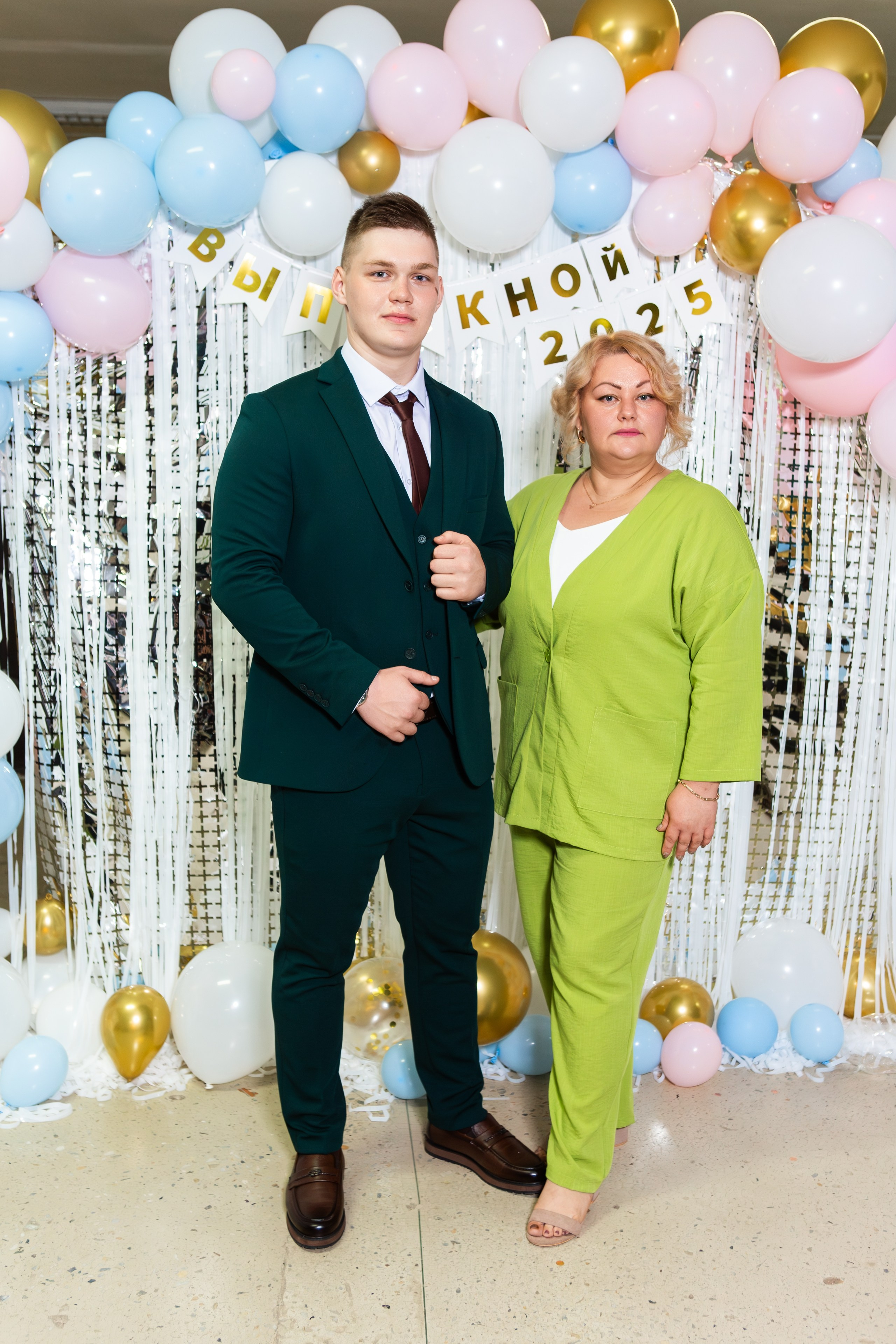 ФОТОСЕССИЯ С РОДИТЕЛЯМИ ВЫПУСКНОЙ 2025 9 ШКОЛА МЦЕНСК. ТВОЙ АЛЬБОМ / ТВОИ ПРАВИЛА