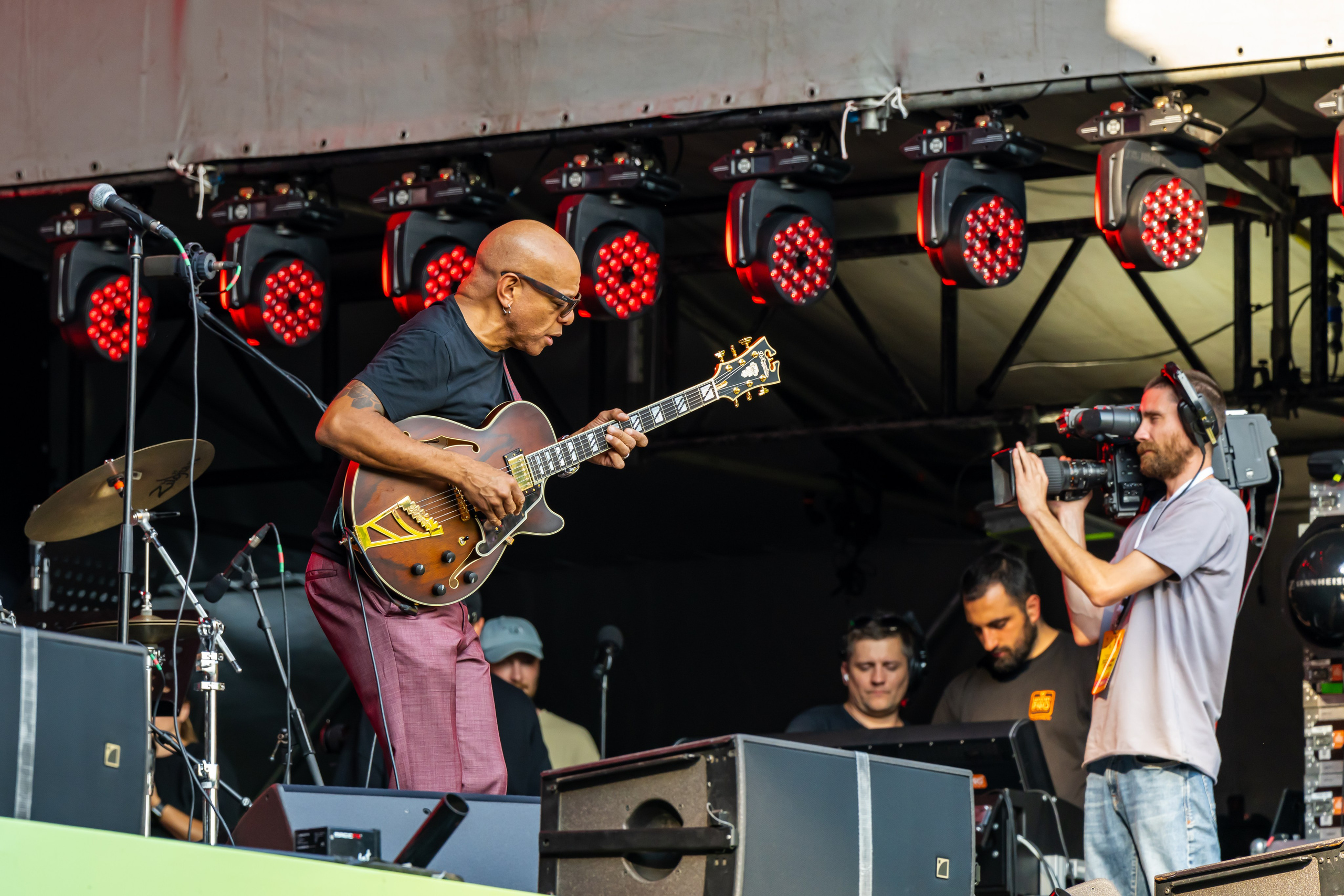 Кубинская джазовая группа на сцене Jazzовых сезонов в Горках Ленинских