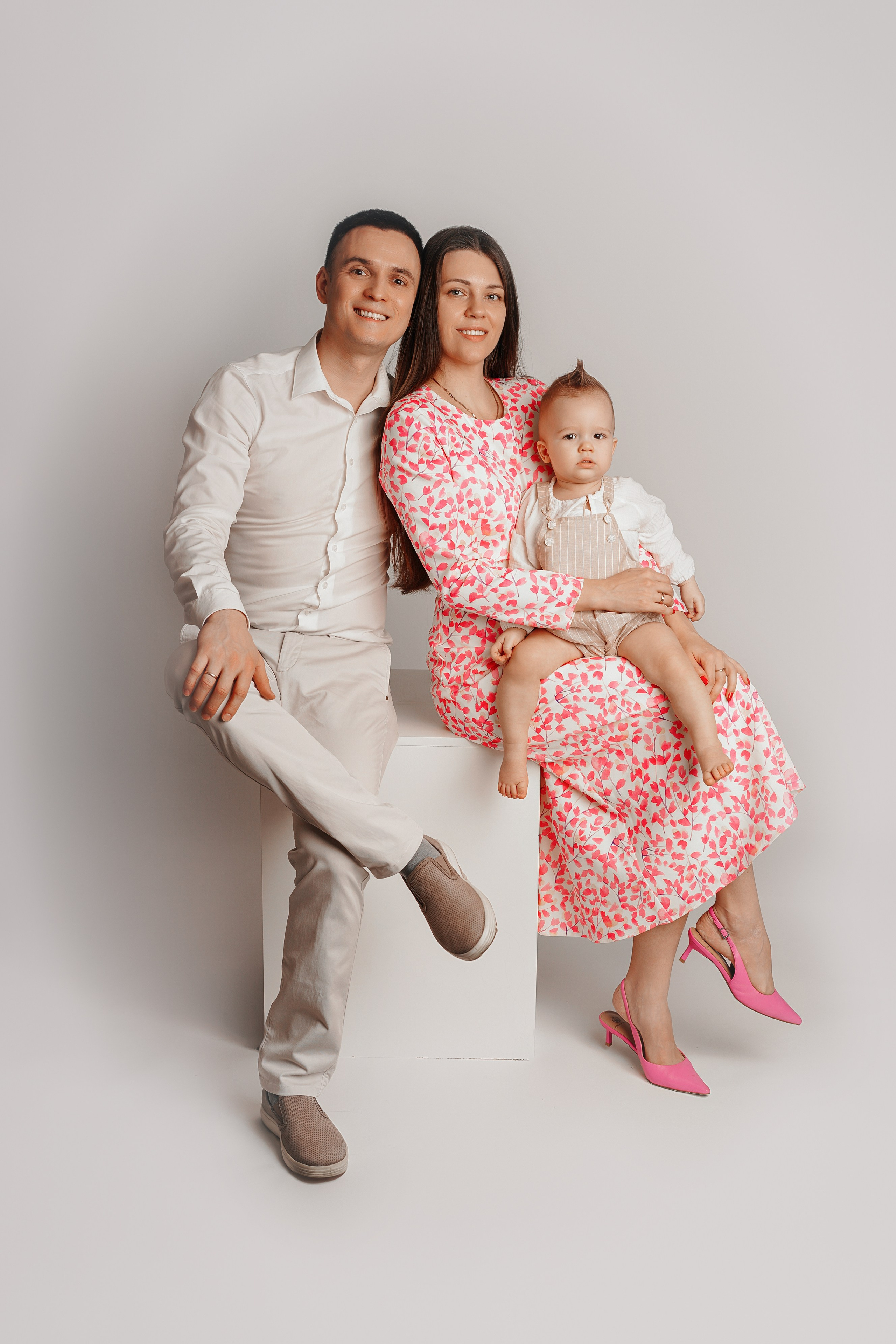 ФОТОСЕССИЯ ПЕРВОГО ГОДИКА для мальчика в стиле МИНИМАЛИЗМ. Фотограф новорожденных беременных в Тюмени Ткачук Татьяна