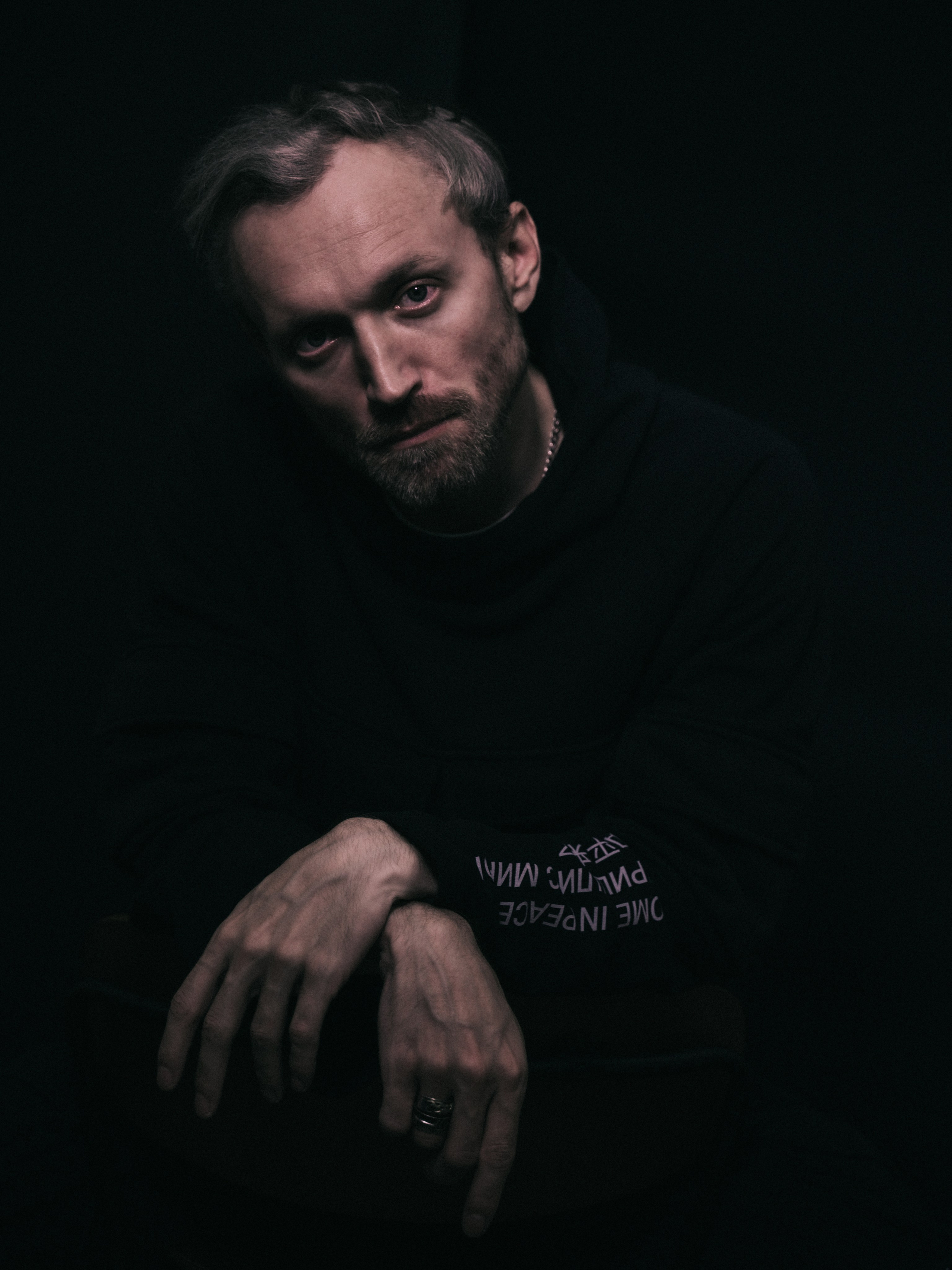 Низкий ключ. Максим Новиков — портретный фотограф в Ростове-на-Дону
