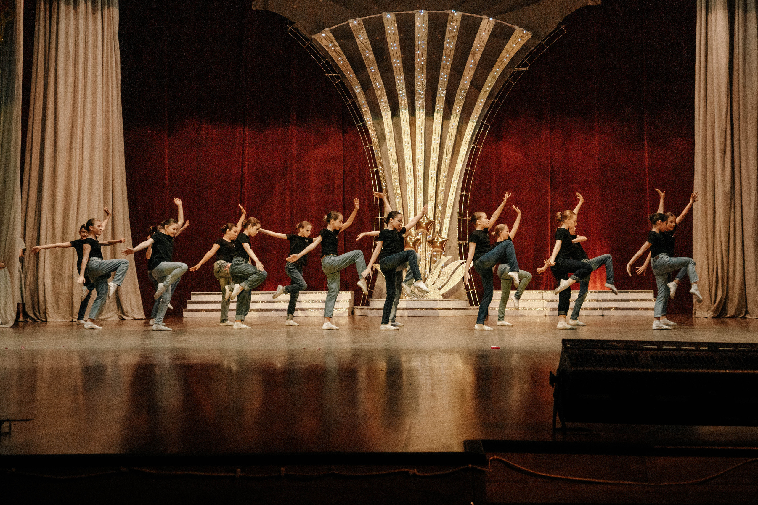 Репортажная съемка отчетного концерта школы танцев Клавдия. Ульяна Ремезова | Фотограф | Челябинск