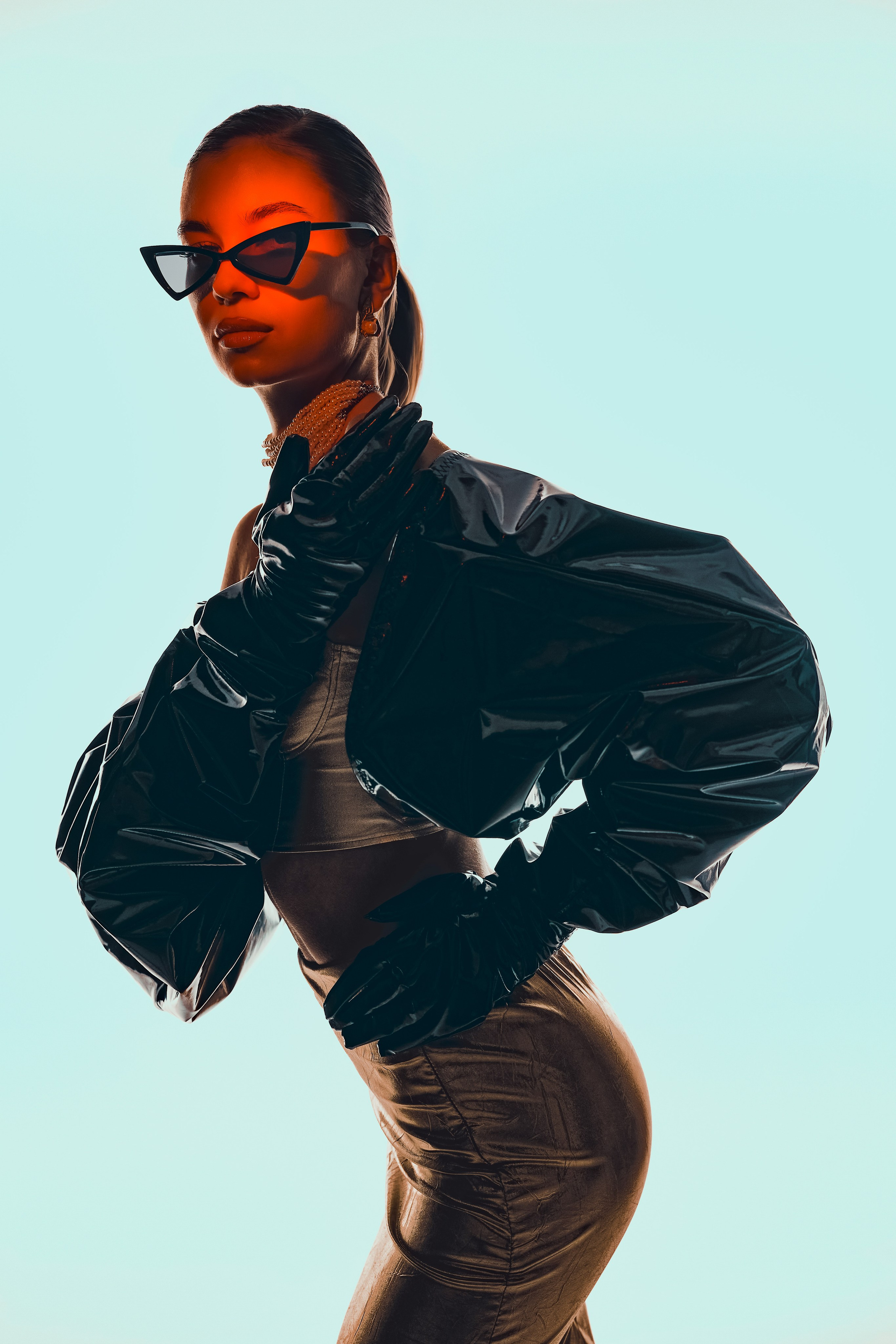 Съёмка с жестким светом. Портретный фотограф в Санкт-Петербурге Дария Сыч