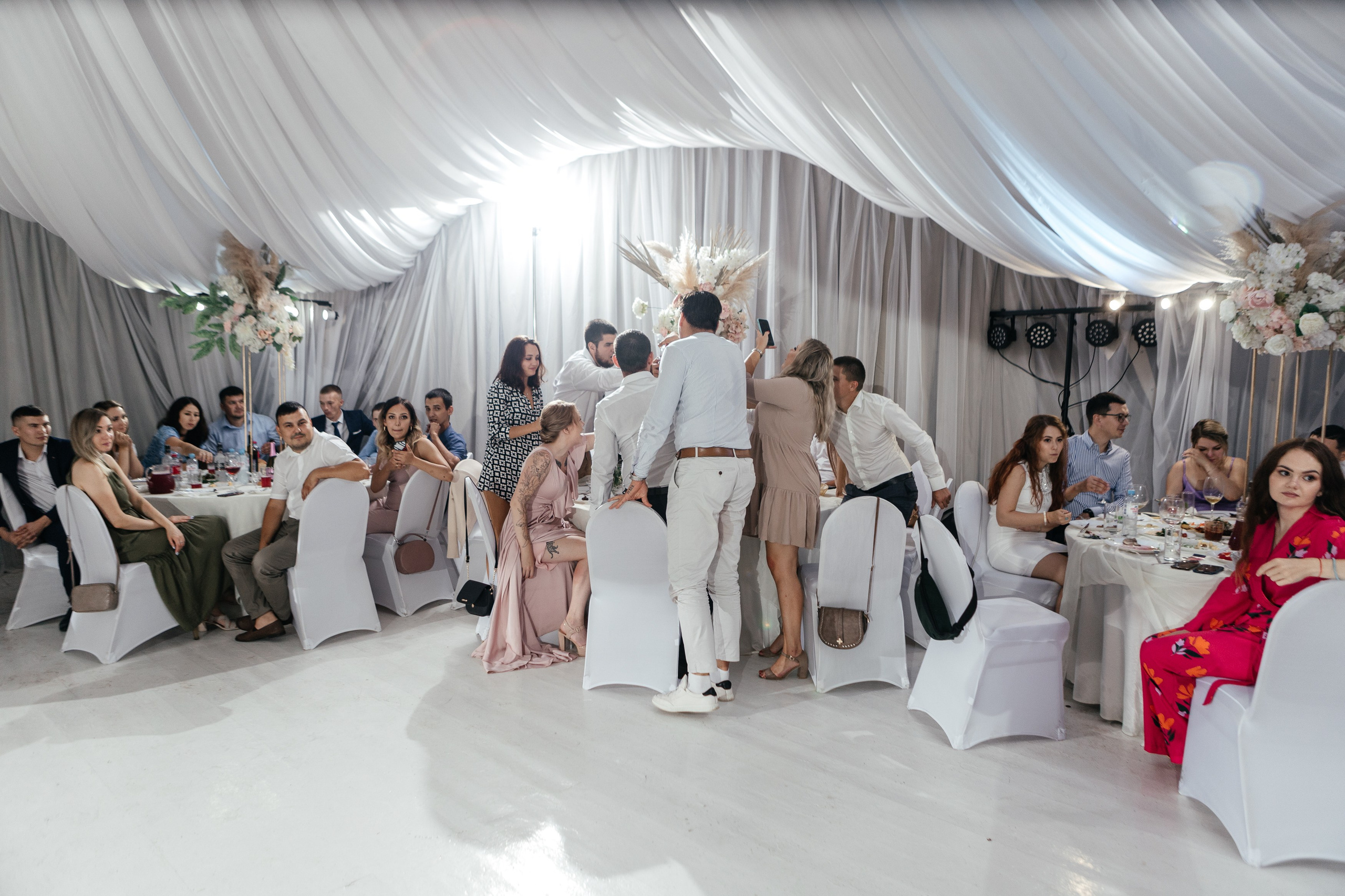 Свадебный фотограф Уфа — Руслан ГабдлисламовЖивые эмоции, красивые кадры, воспоминания на всю жизнь.Работаю по всей Республике Башкортоста. Свадебный фотограф Уфа Руслан Габдлисламов