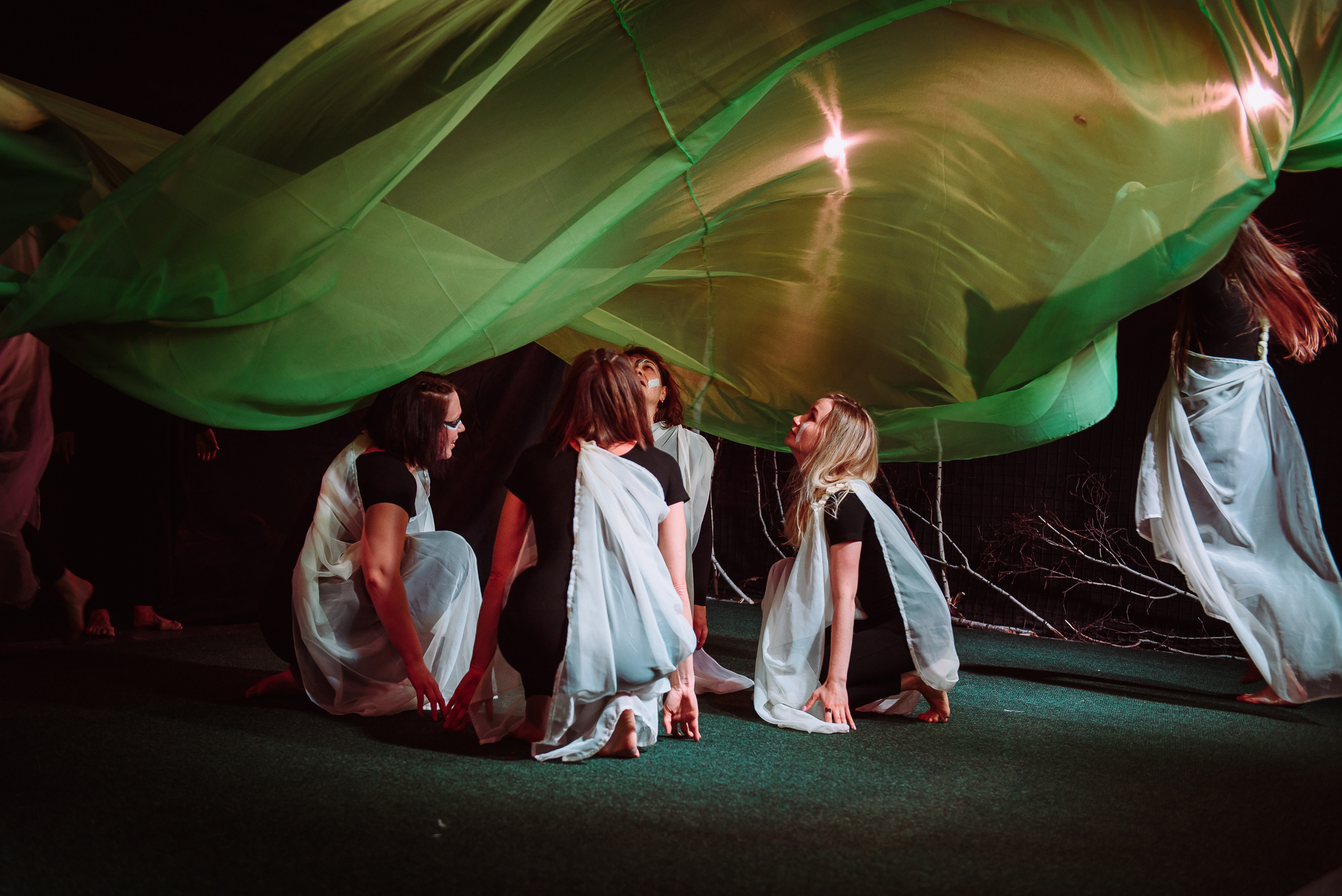 Пластический спектакль La Loba в Челябинском историческом музее. Свадебный и просто хороший фотограф в Челябинске