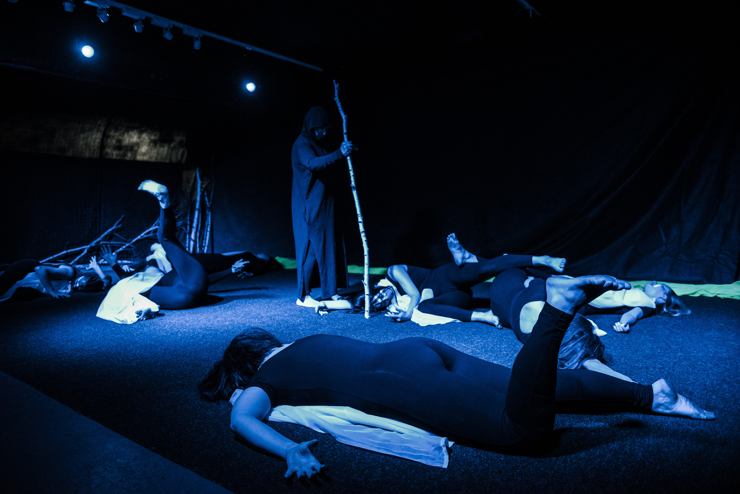 Пластический спектакль La Loba в Челябинском историческом музее. Свадебный и просто хороший фотограф в Челябинске