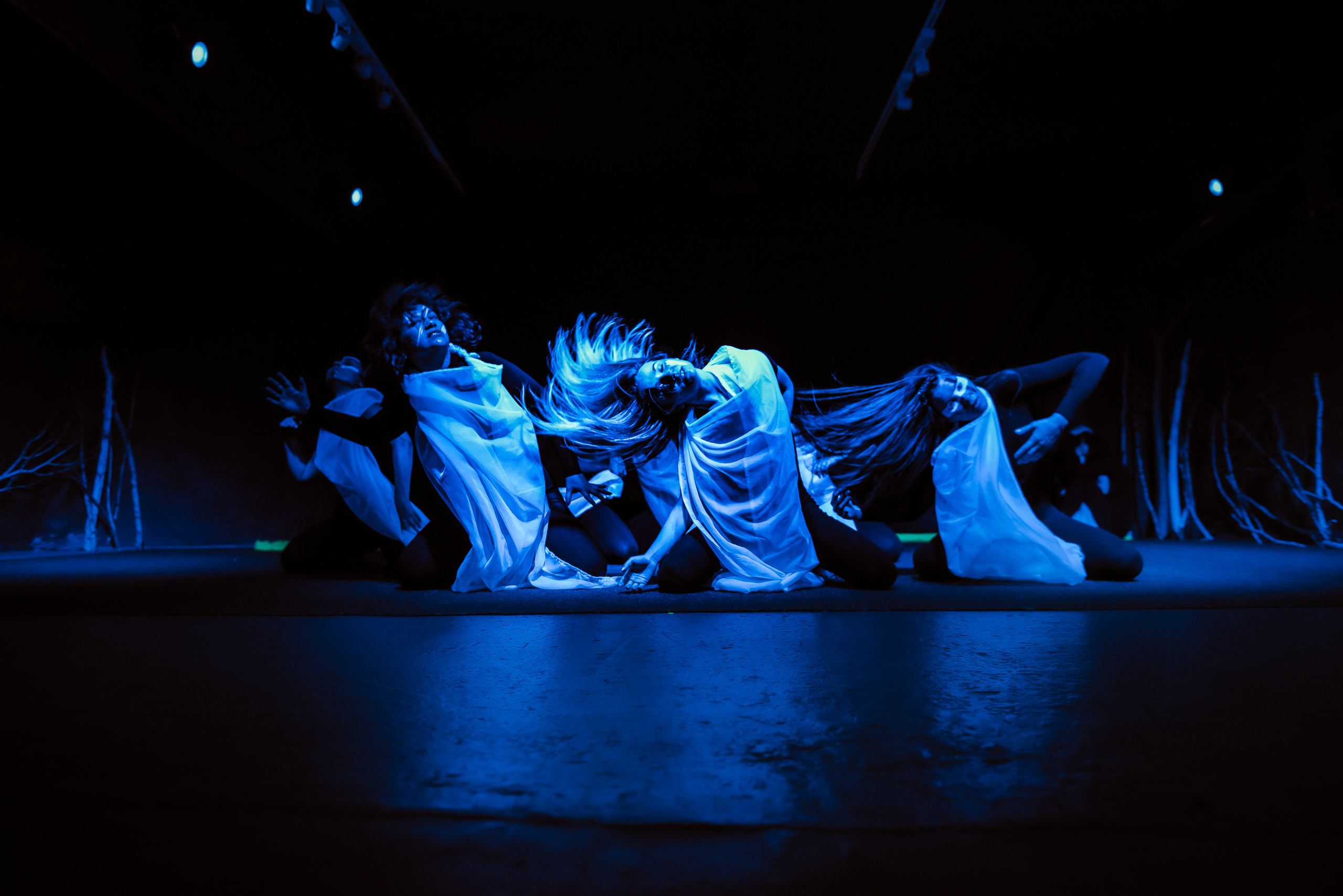 Пластический спектакль La Loba в Челябинском историческом музее. Свадебный и просто хороший фотограф в Челябинске