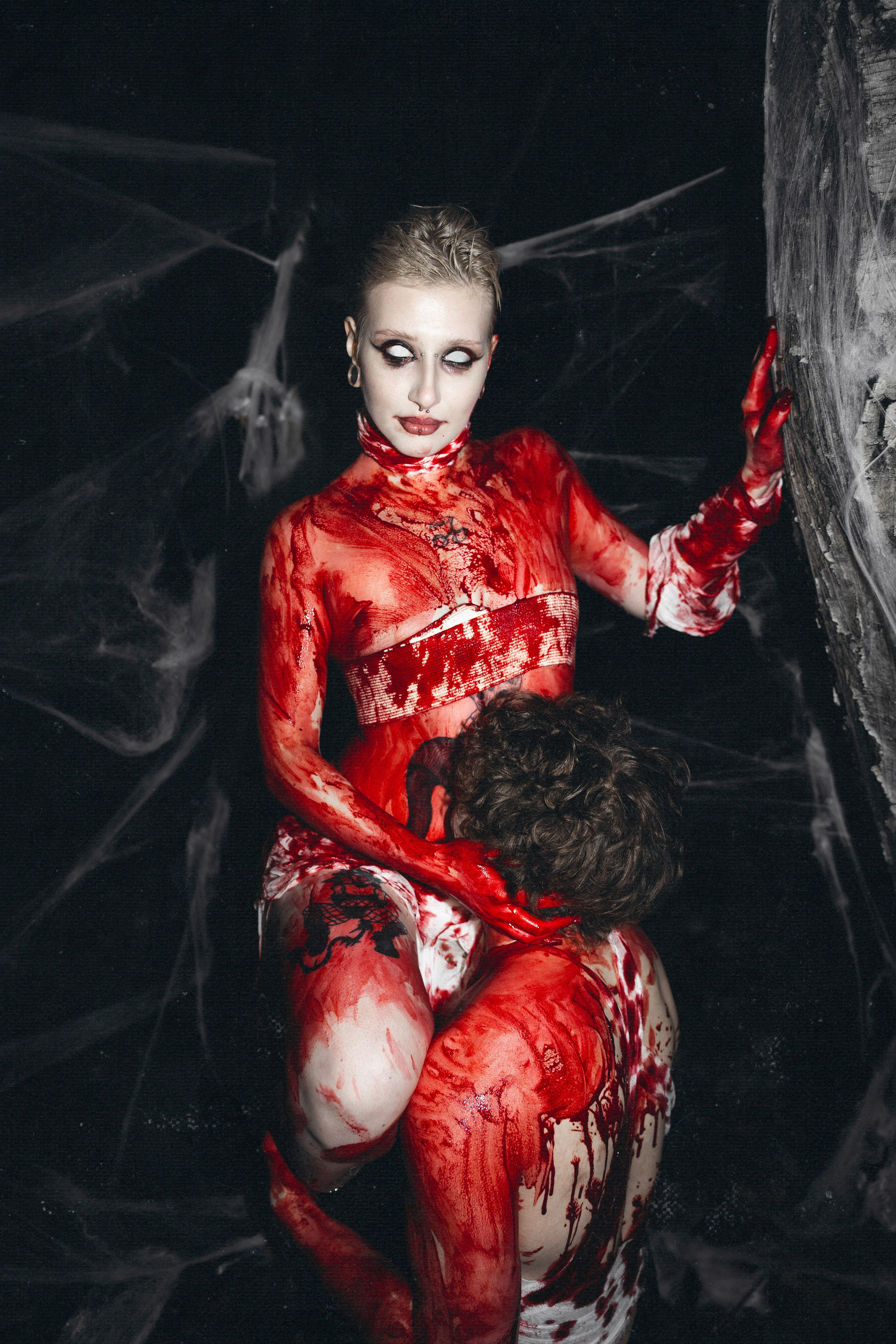 Bloody. Арт — фотограф Лиза Мармеладова