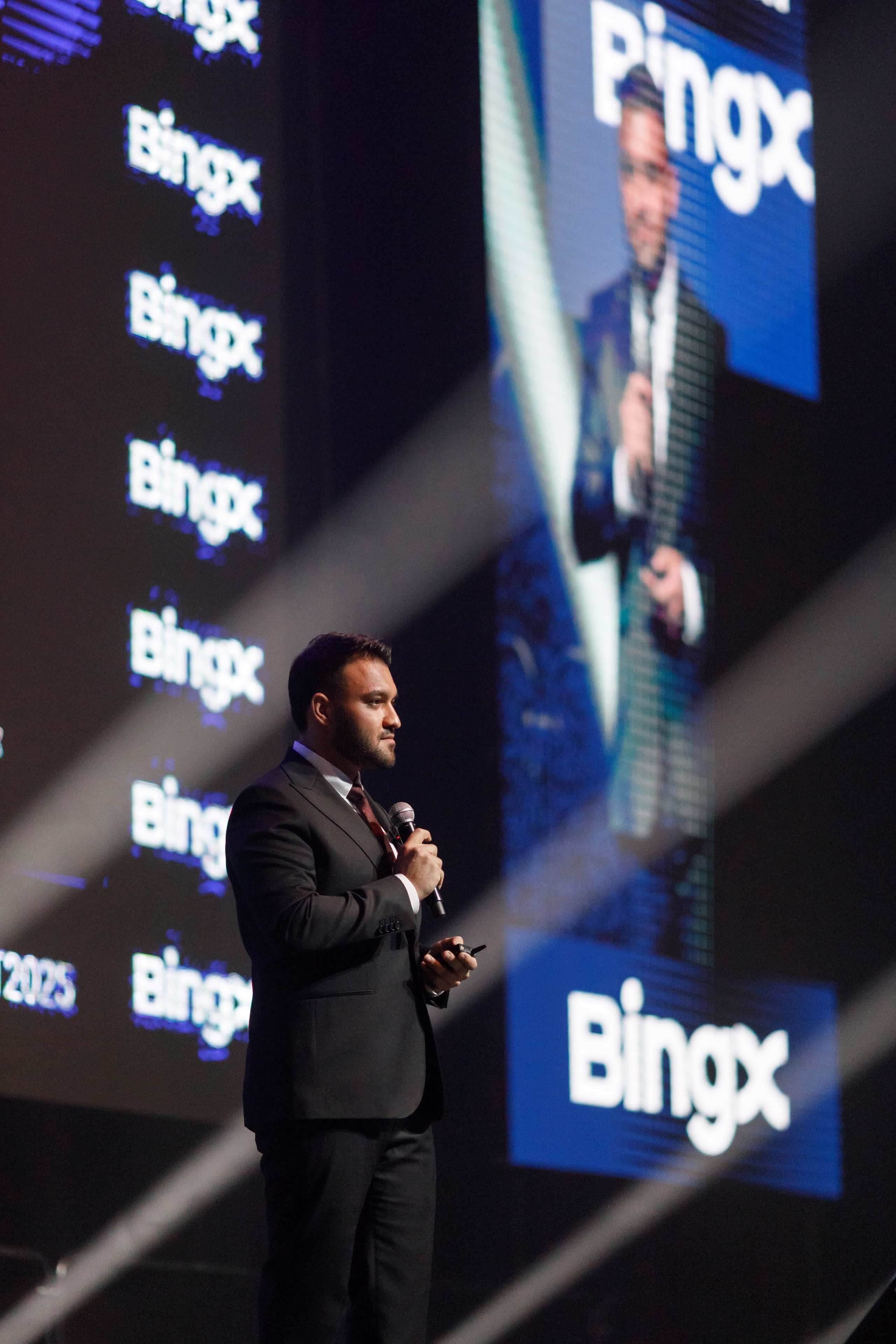 Crypto Summit 2025. Свадебный и репортажный фотограф (Москва, Королев и другие)