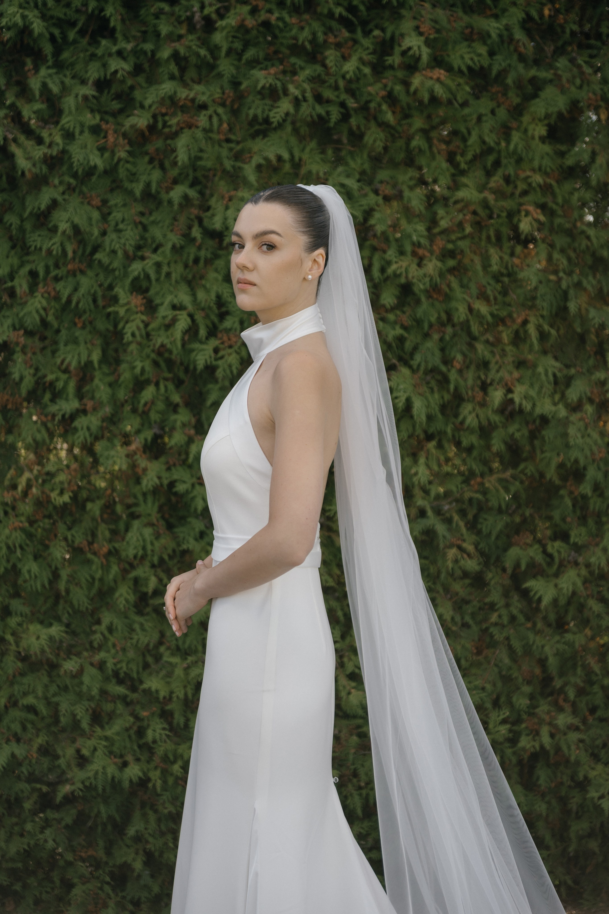 Wedding day in VERSAL PARK. Wedding PHOTOGRAPHER Andrew Vnukov