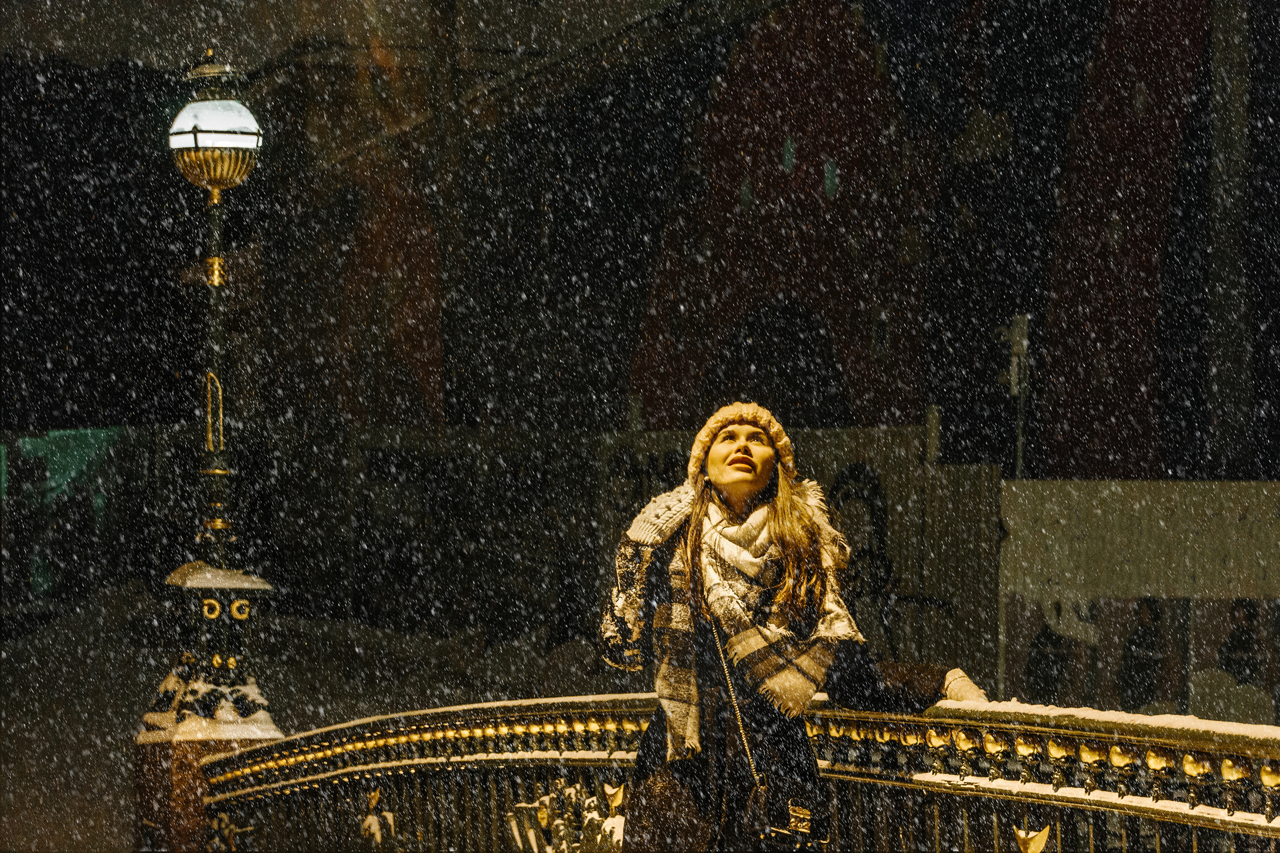 Одна в заснеженном городе. Семейный, Детский, Репортажный фотограф в Санкт-Петербурге Погодина Лю