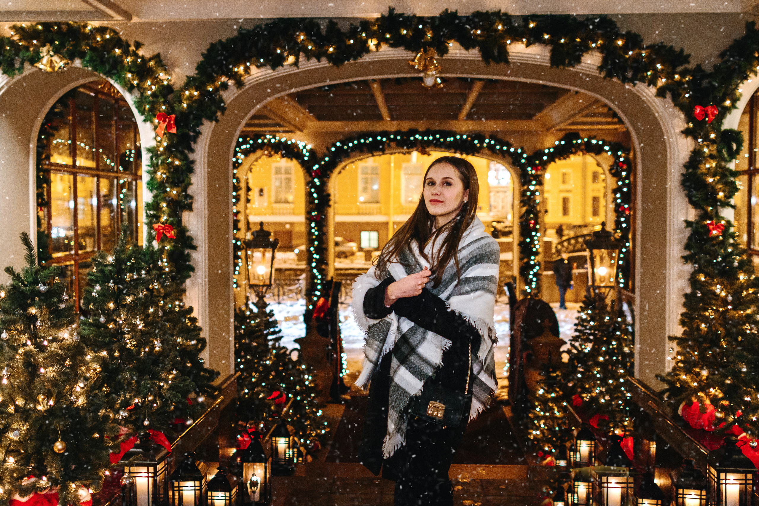 Одна в заснеженном городе. Семейный, Детский, Репортажный фотограф в Санкт-Петербурге Погодина Лю