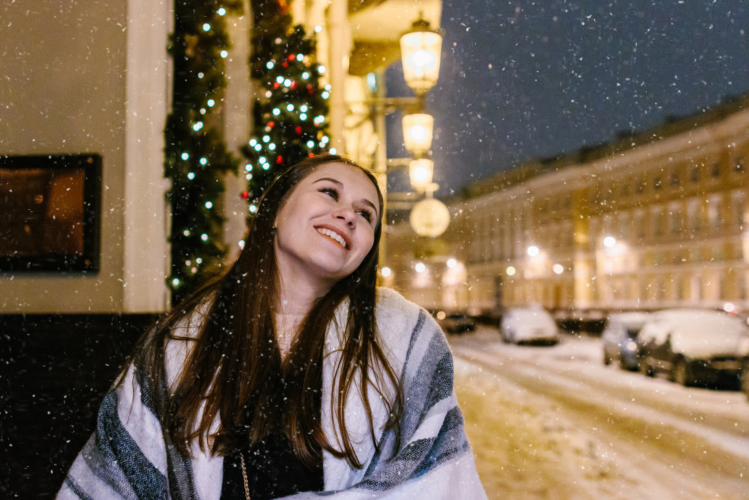 Одна в заснеженном городе. Семейный, Детский, Репортажный фотограф в Санкт-Петербурге Погодина Лю